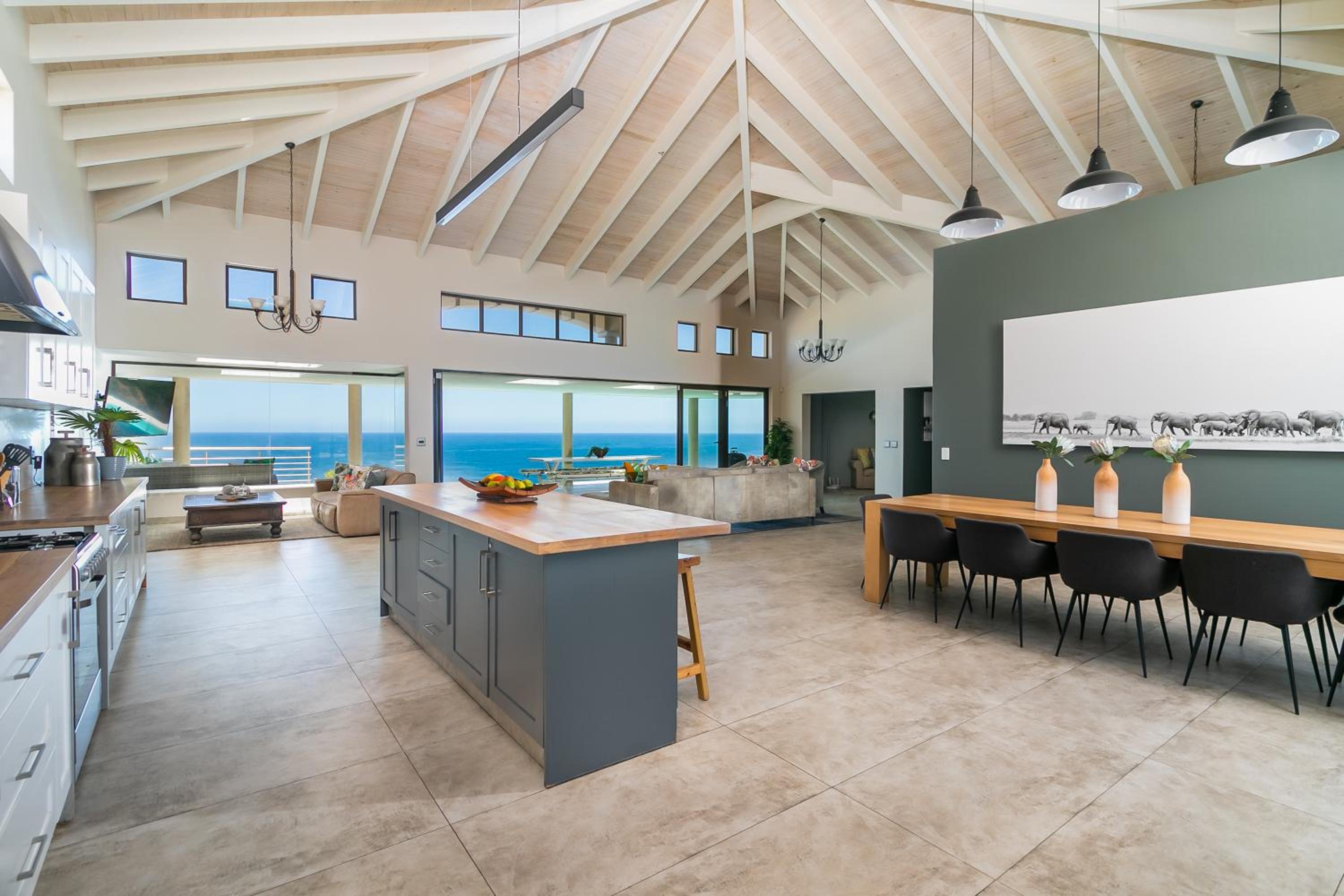 Villa with Sea View - Photo 20