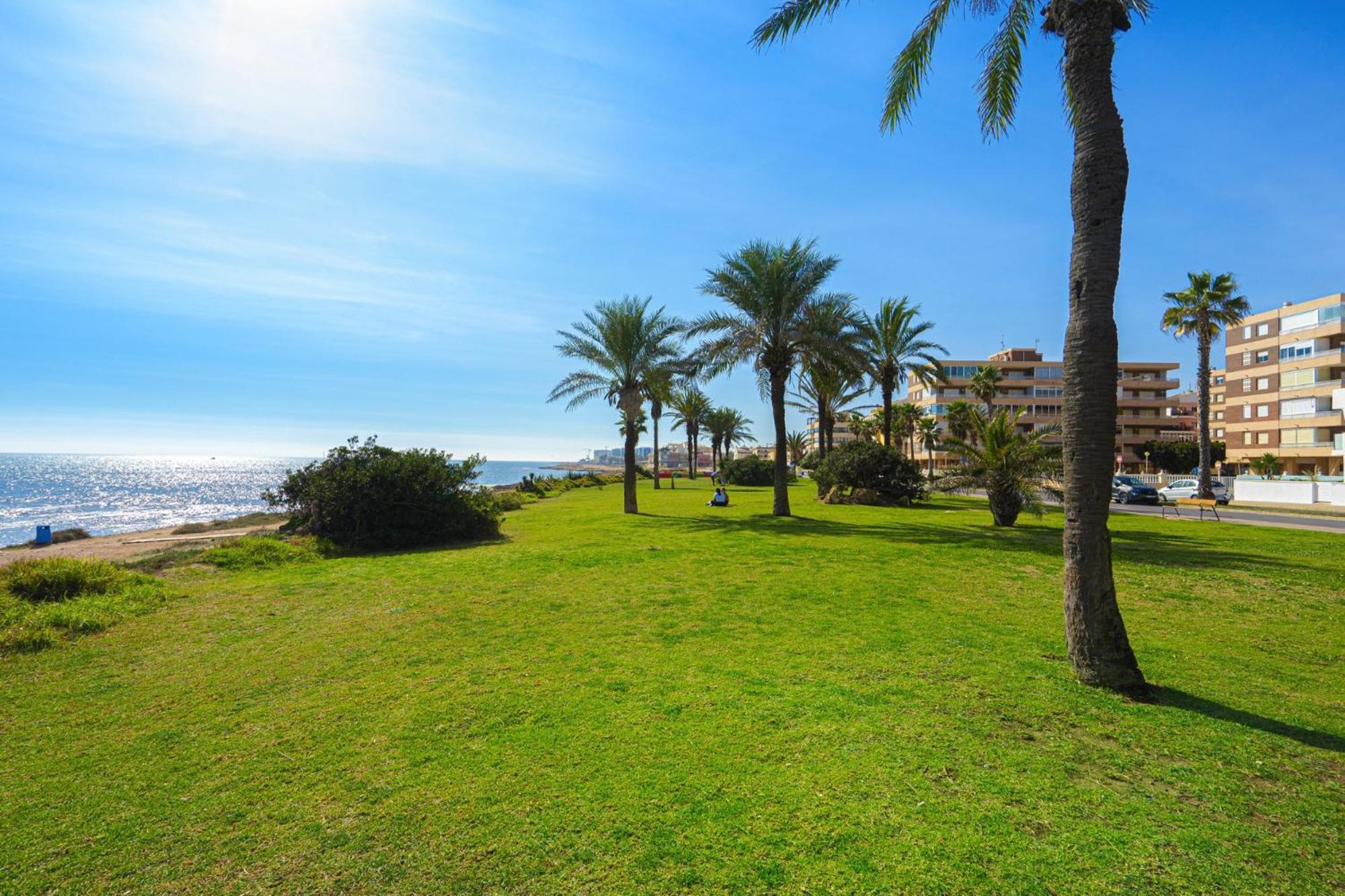 Apartment photo 2