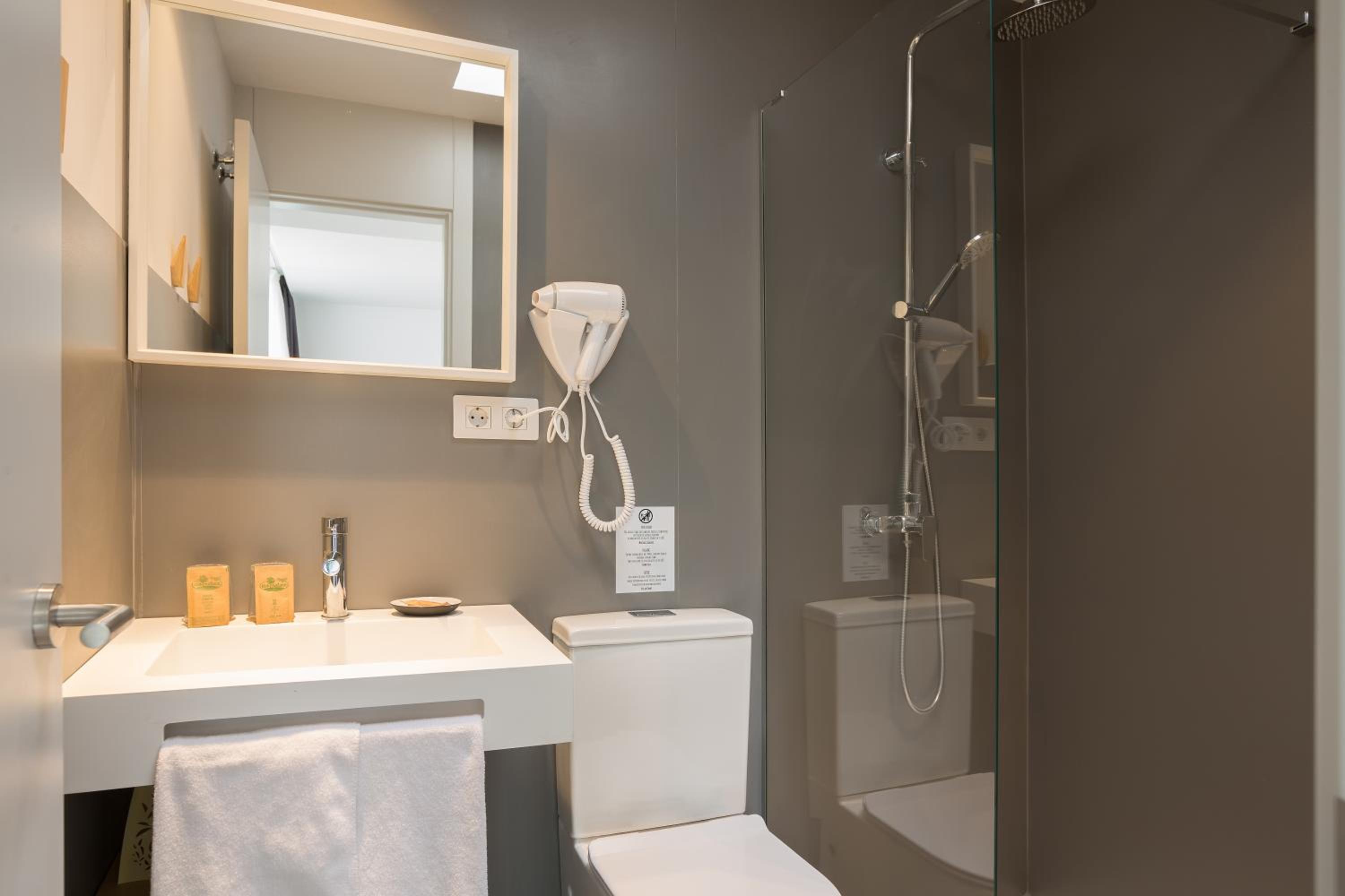 Standard Apartment - Photo 4