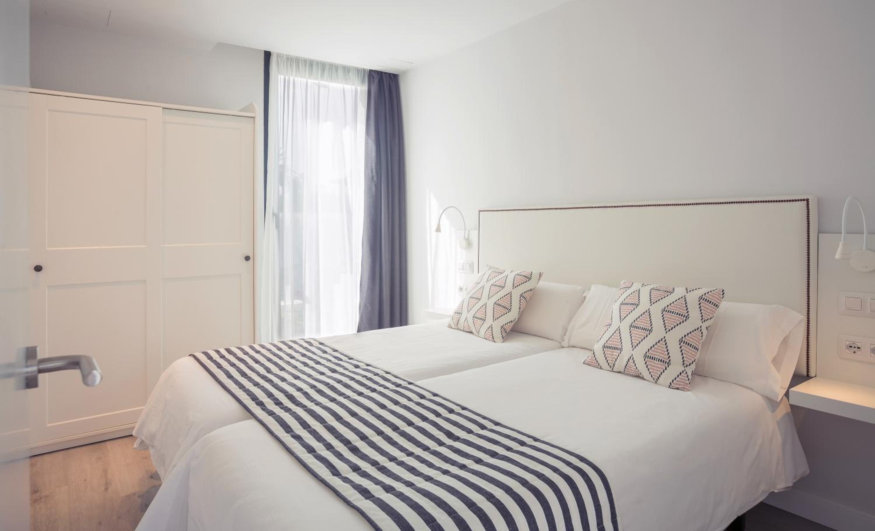 Standard Apartment - Photo 2