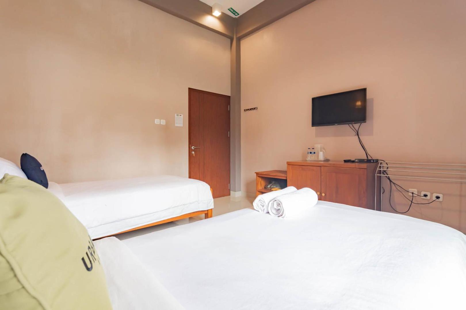 Superior Twin Room - Photo 3