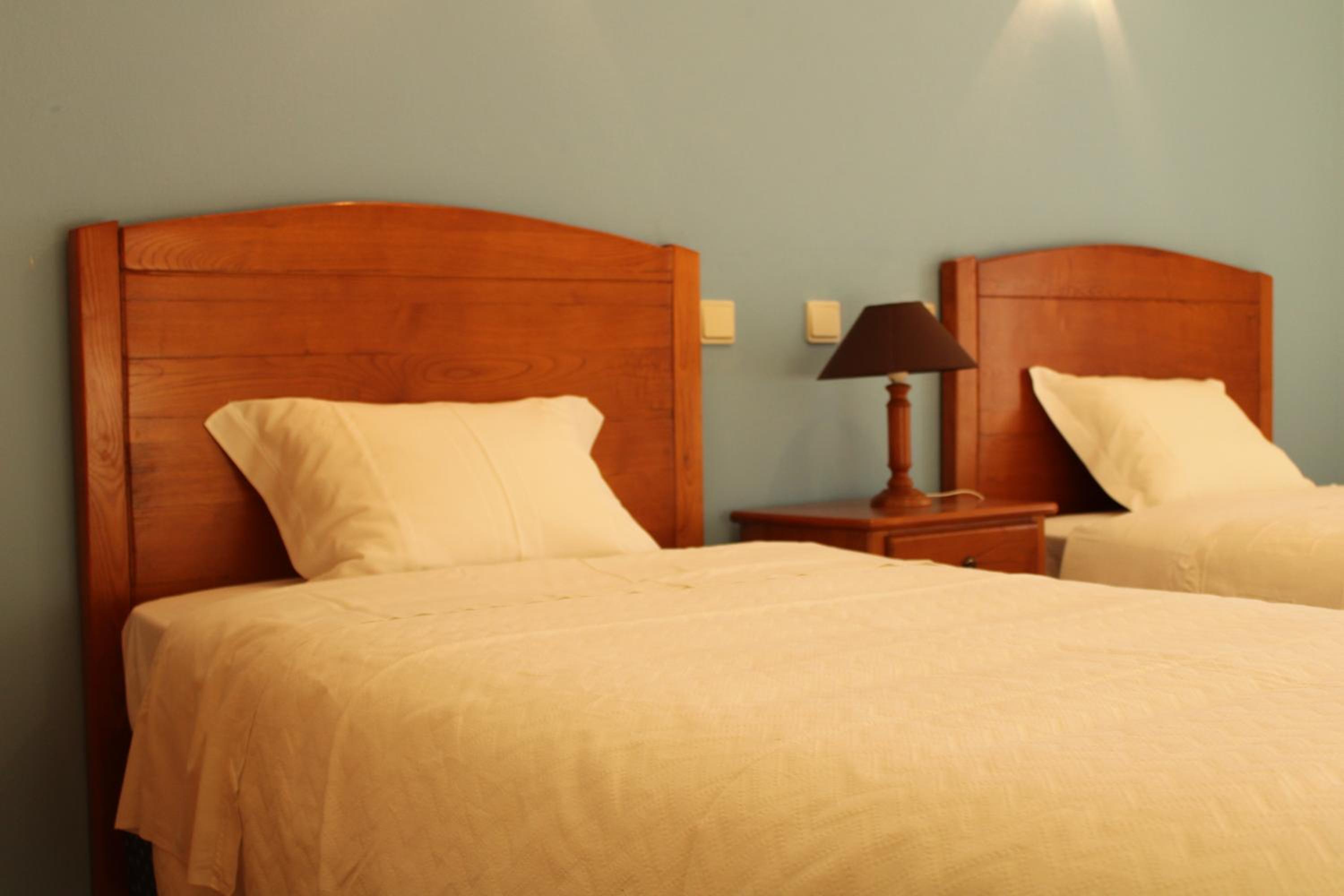 Twin Room - Photo 2