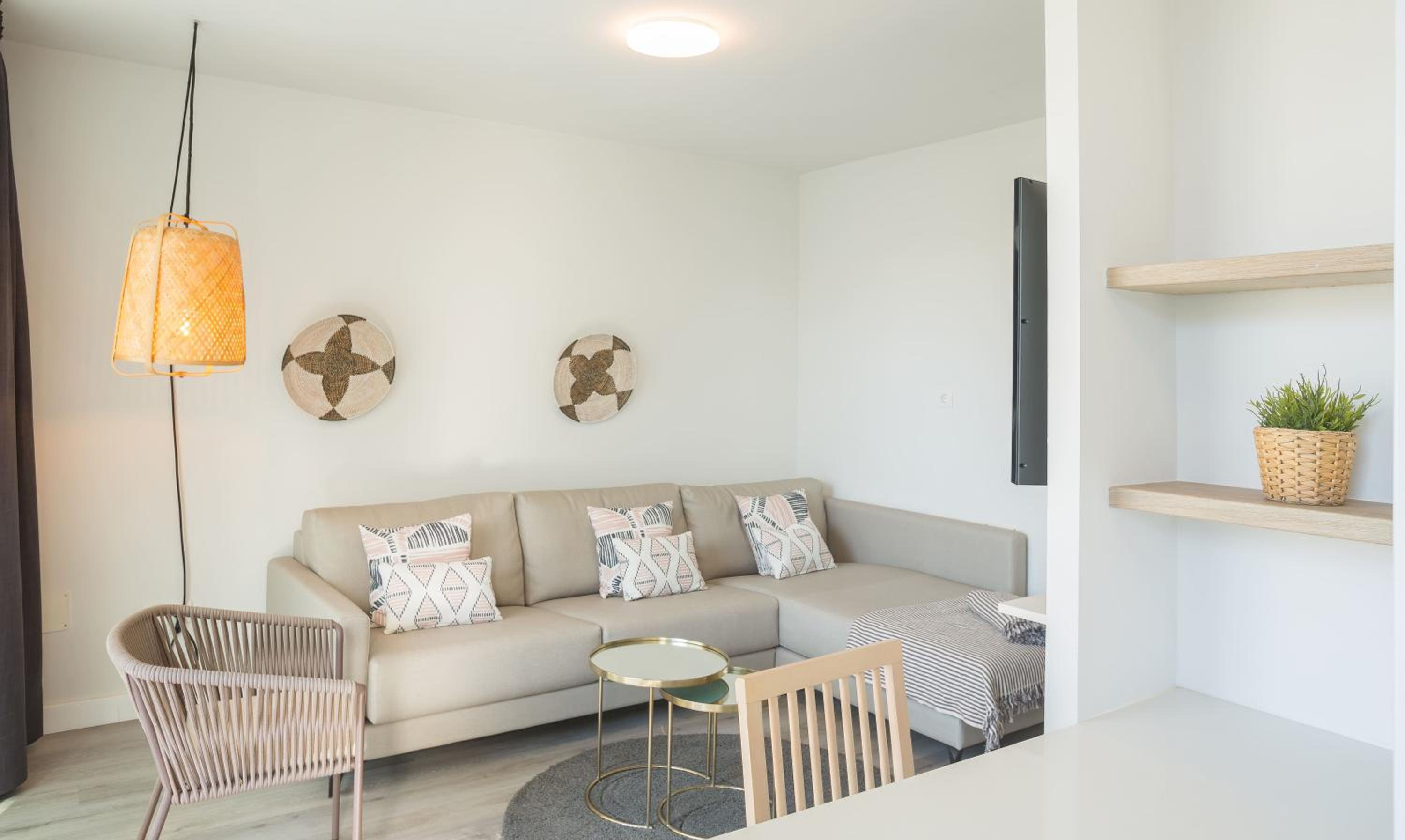 Deluxe Bungalow with Sea View - Photo 13