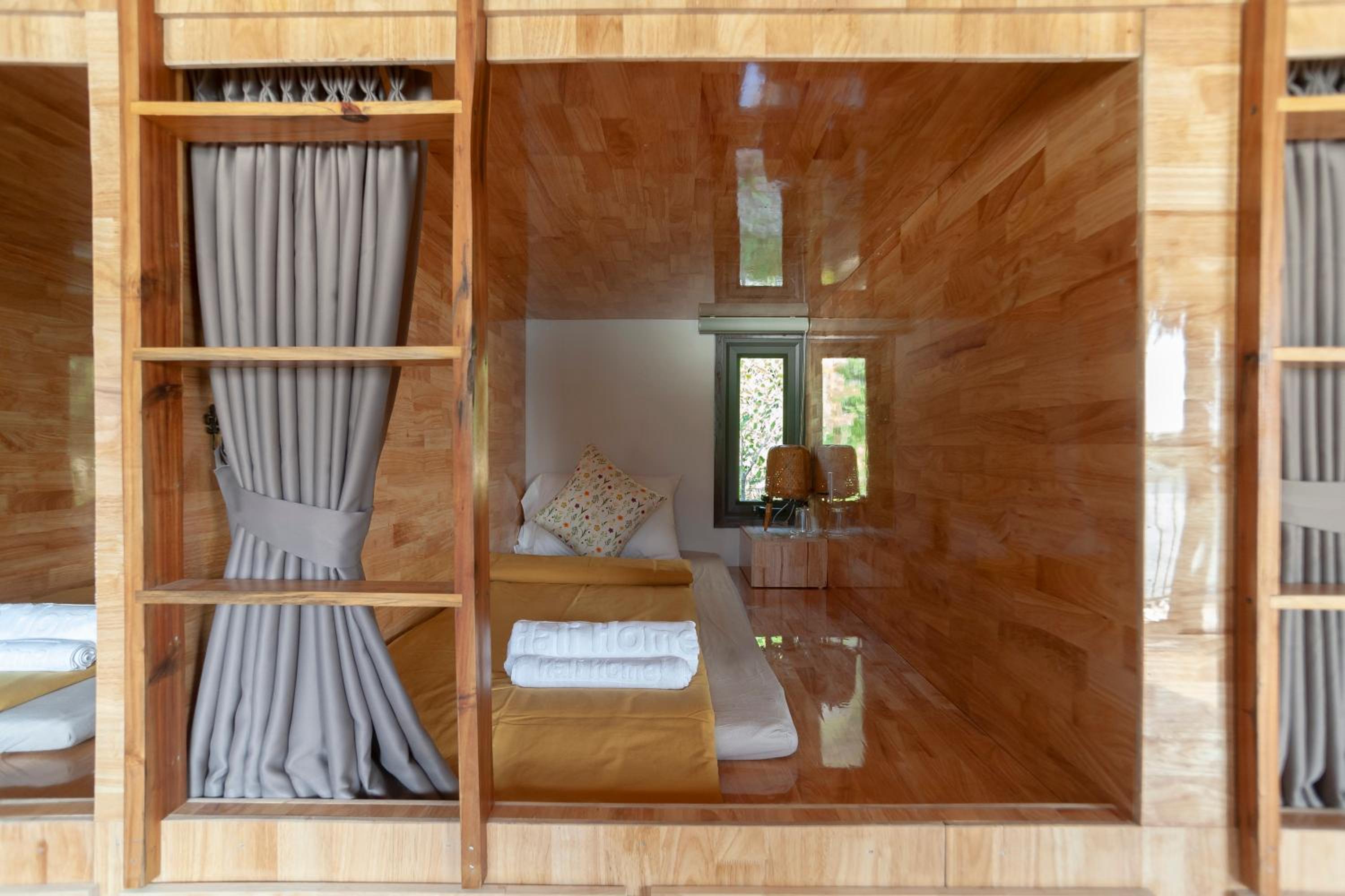 Single Bed in Dormitory Room photo 2