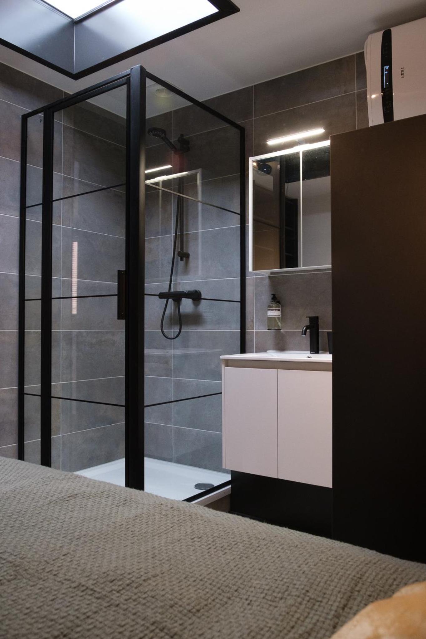 One-Bedroom Apartment - Photo 20