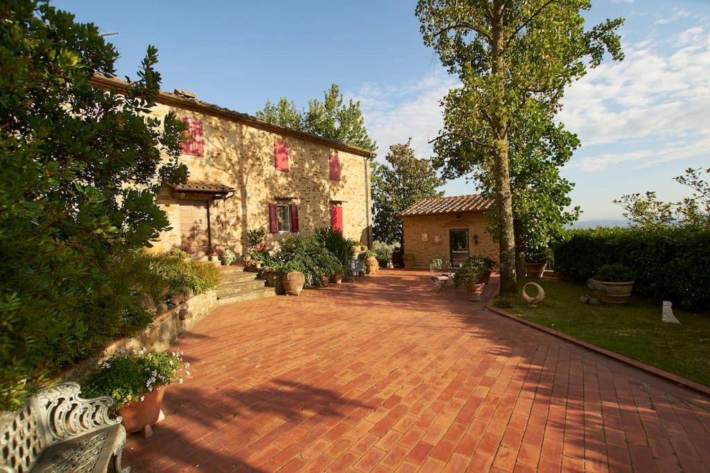 One-Bedroom House - Photo 17