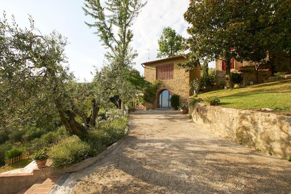 One-Bedroom House - Photo 30