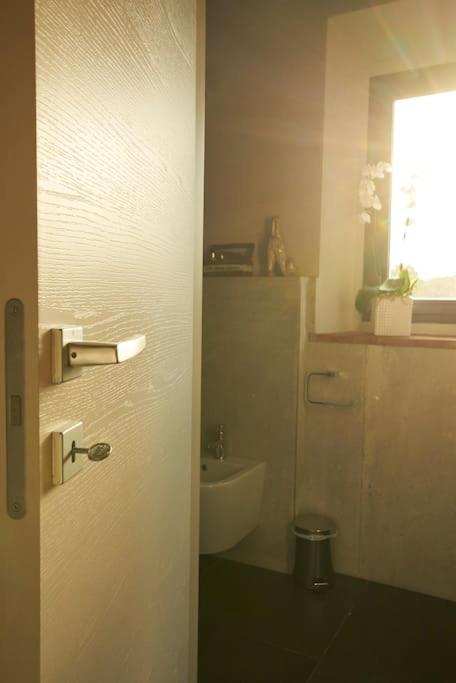 One-Bedroom House - Photo 8