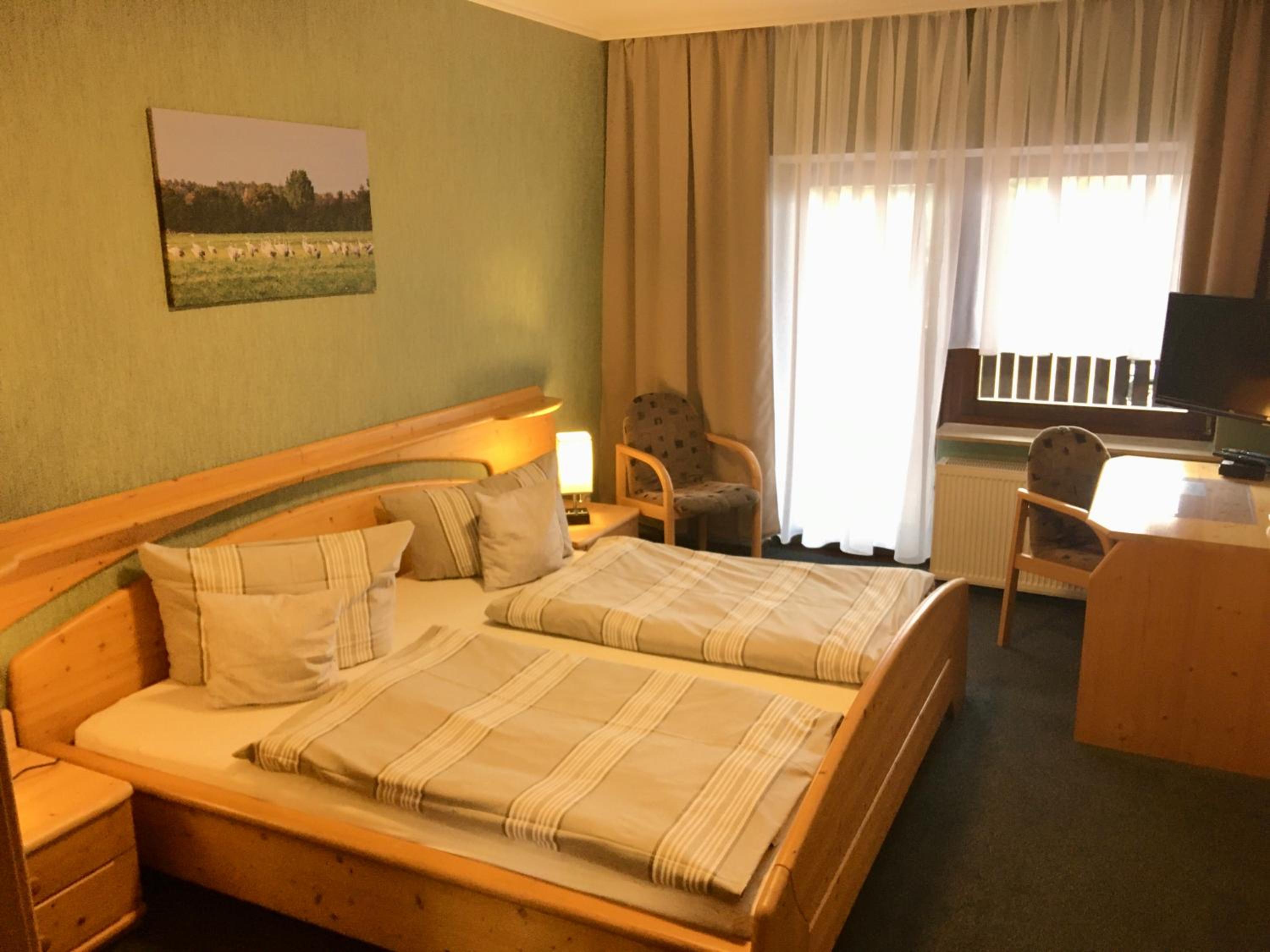 Double Room with Private Bathroom - Photo 2