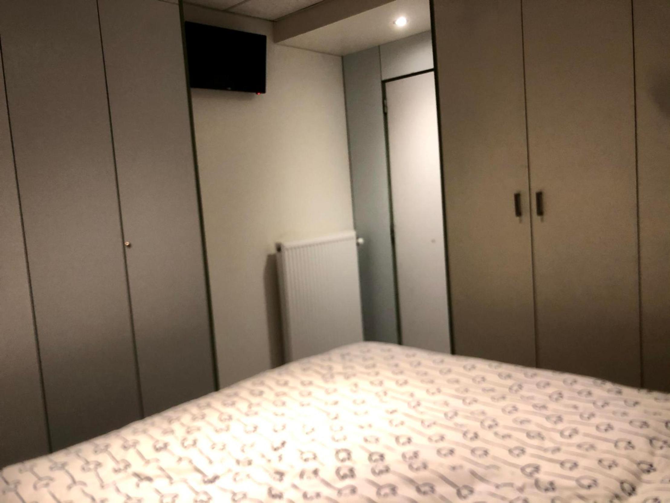 Budget Double Room - Photo 3