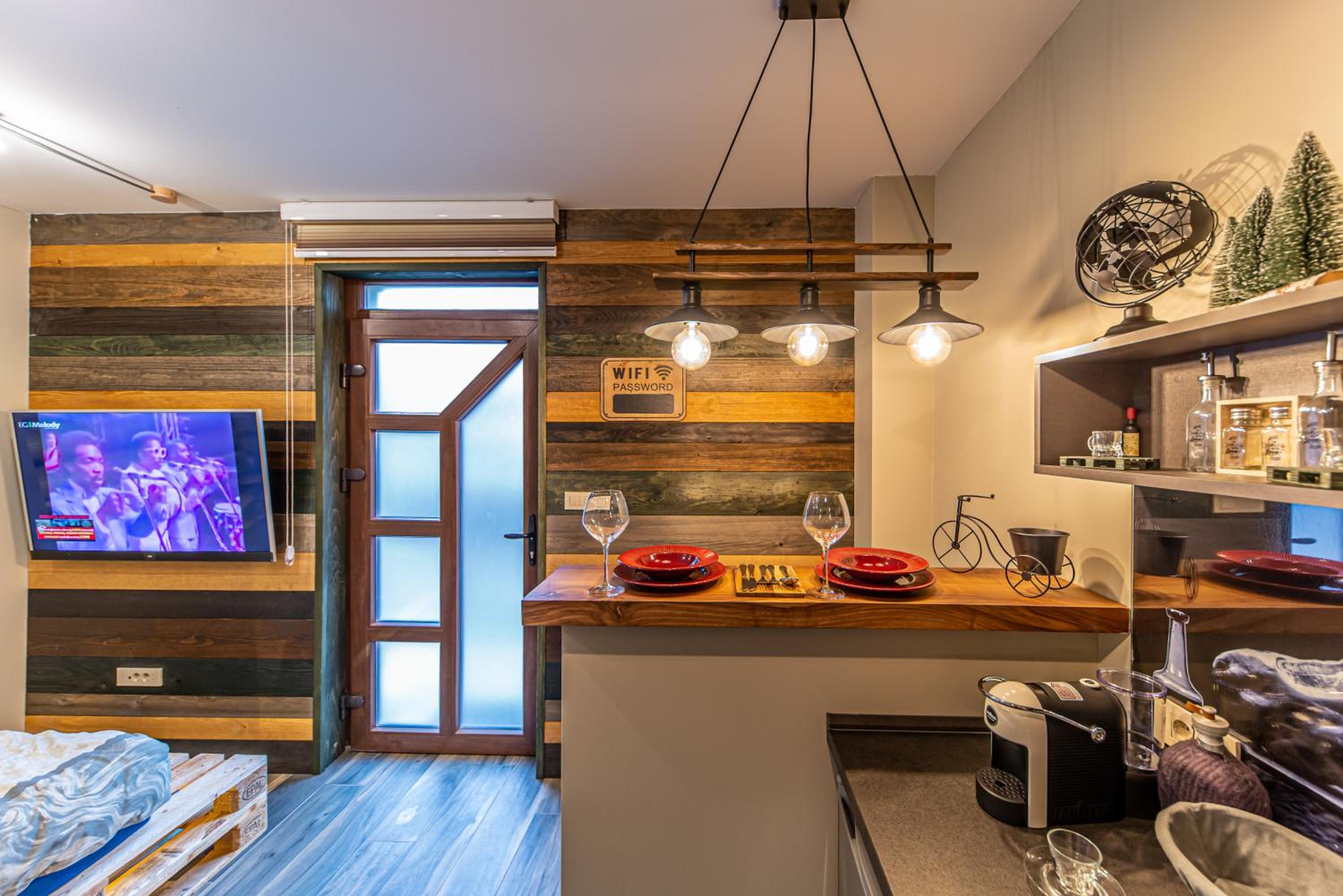 One-Bedroom Apartment