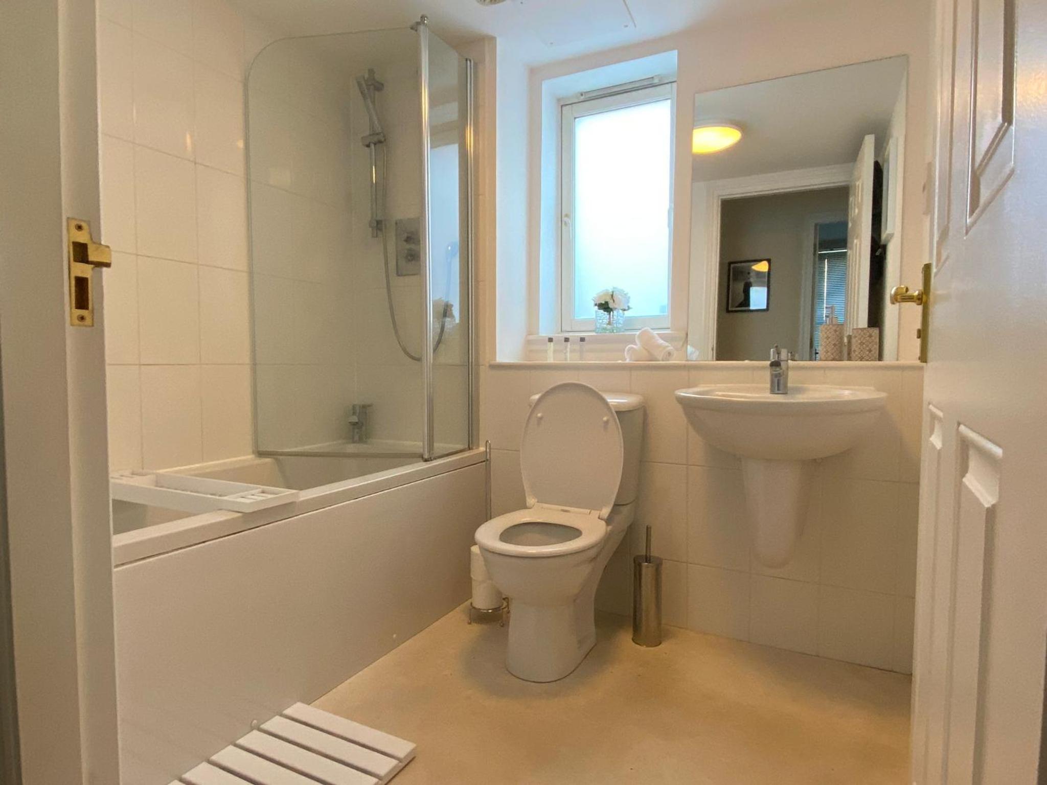 Two-Bedroom House photo 2