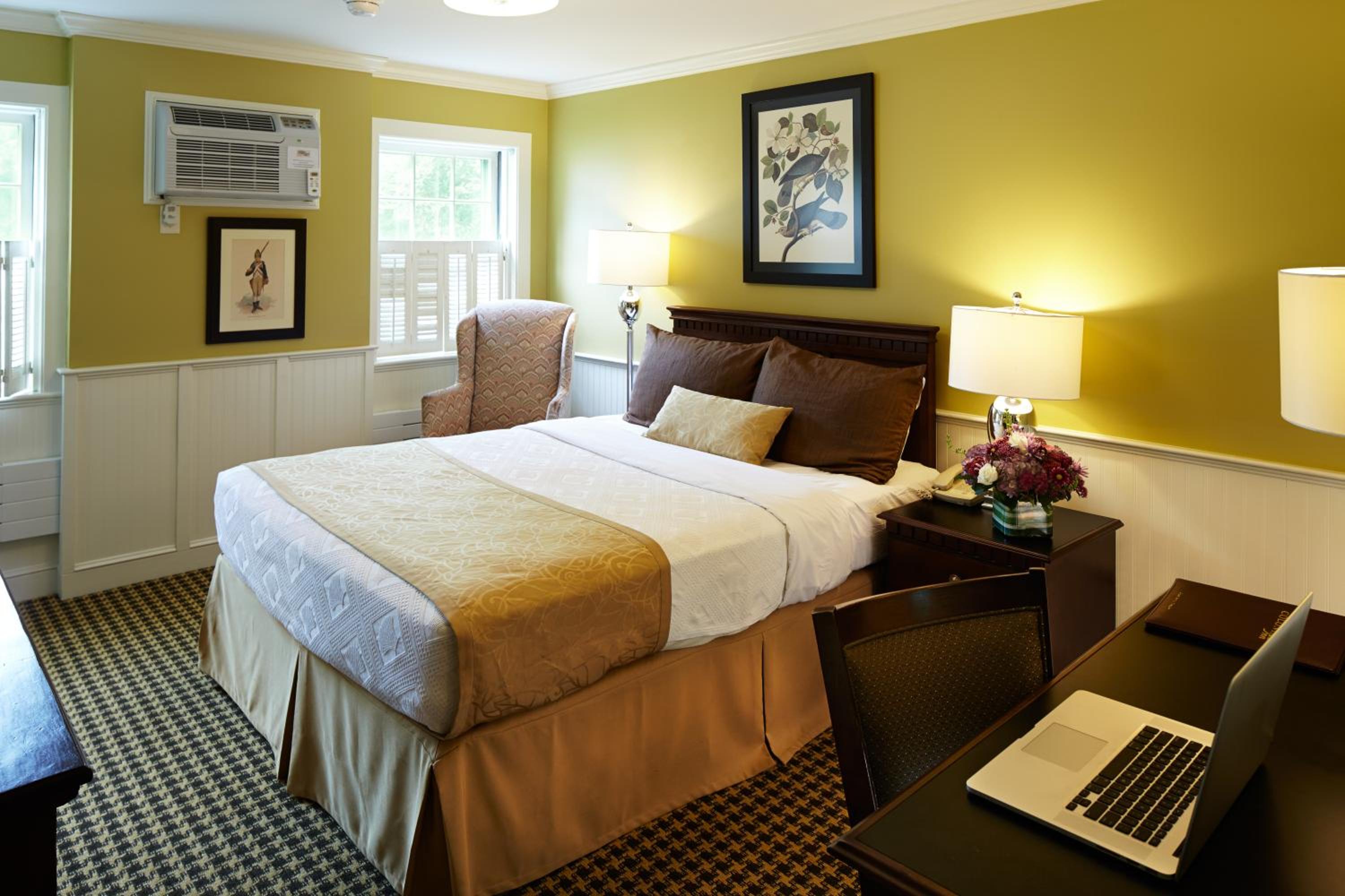 Prescott Queen Room - Photo 1