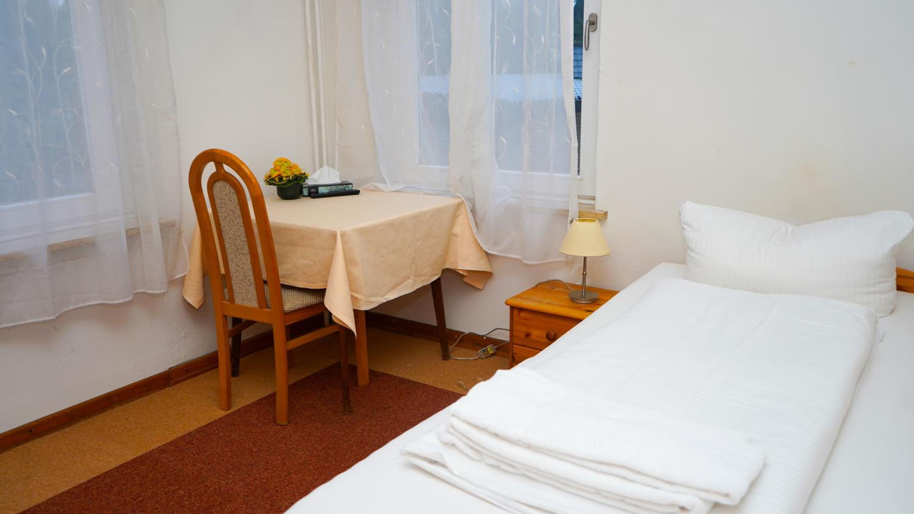 Standard Single Room