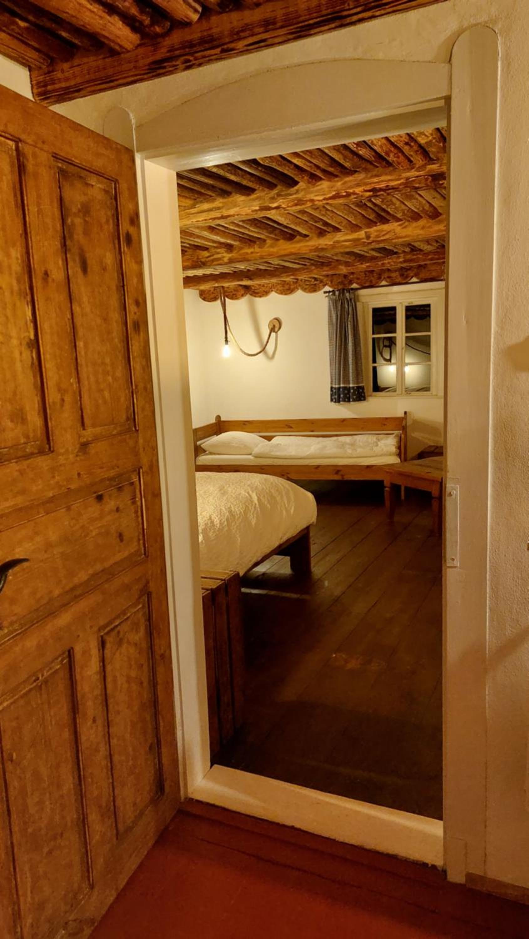 King Suite with Balcony photo 3