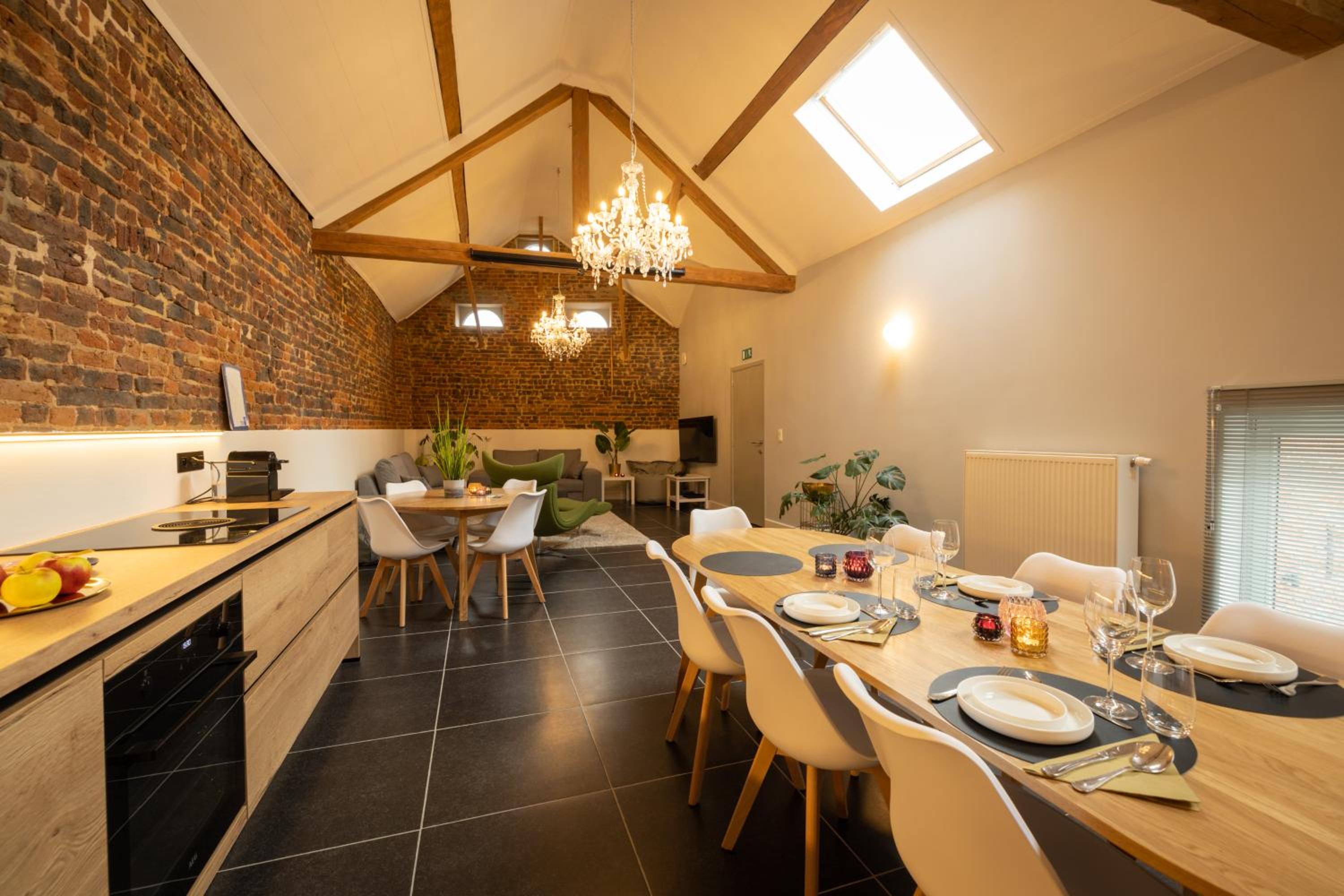 Four-Bedroom House photo 2