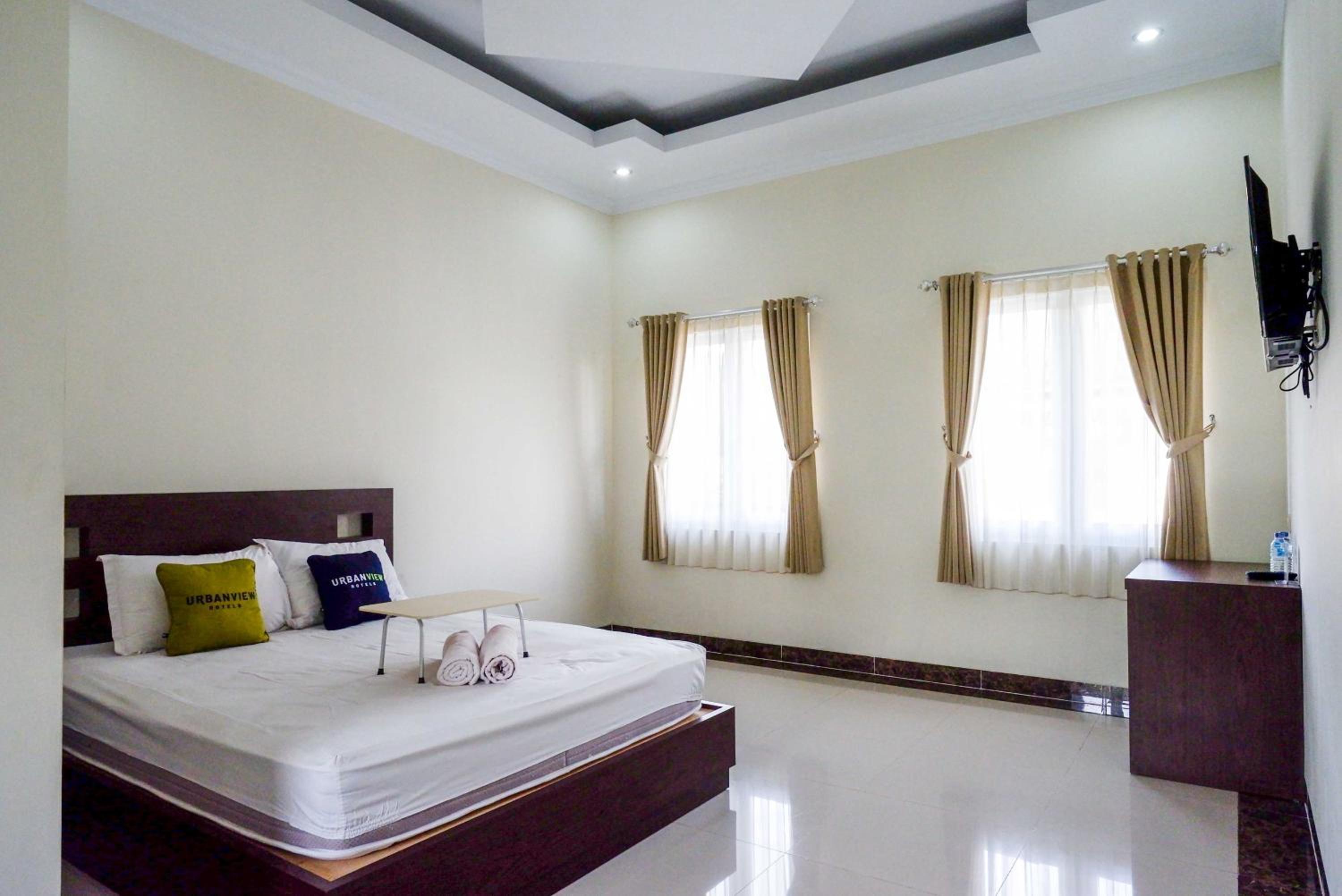 Deluxe Room - Photo 6
