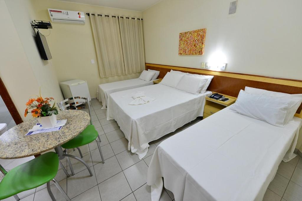 Quadruple Room with Private Bathroom photo 2