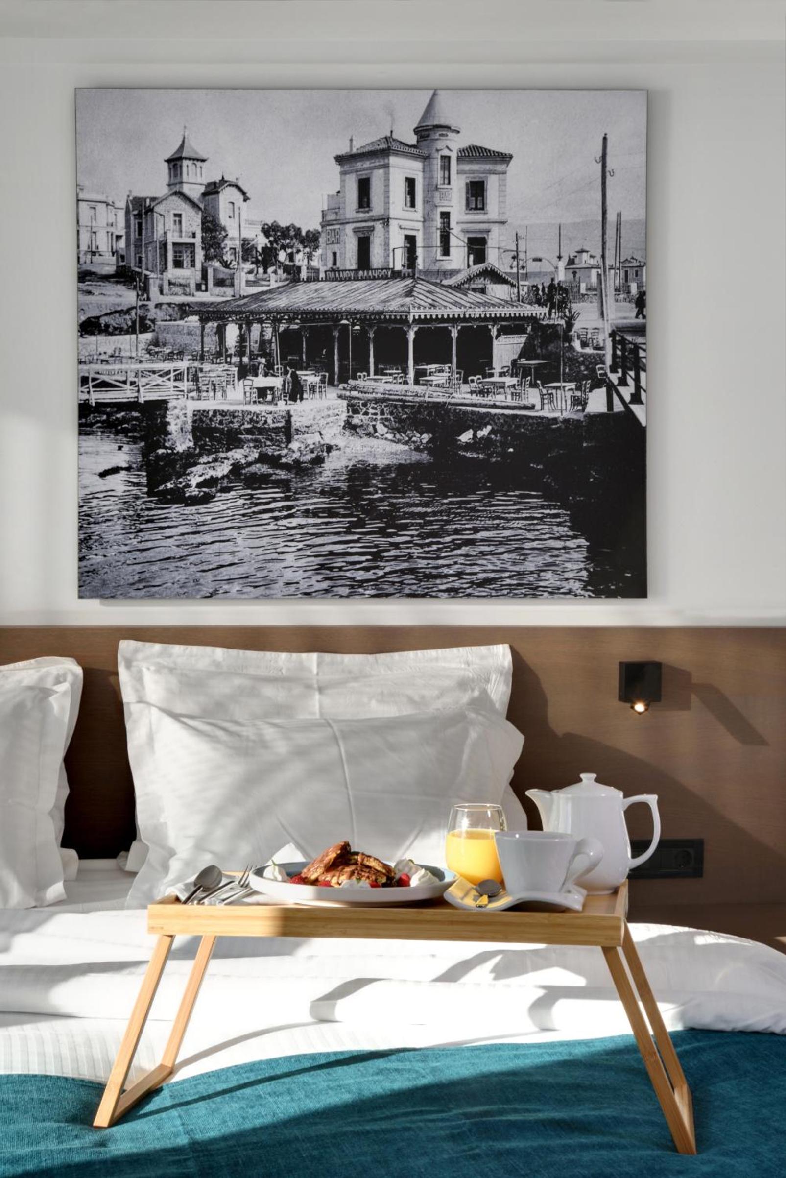 Double or Twin Room with Sea View photo 3
