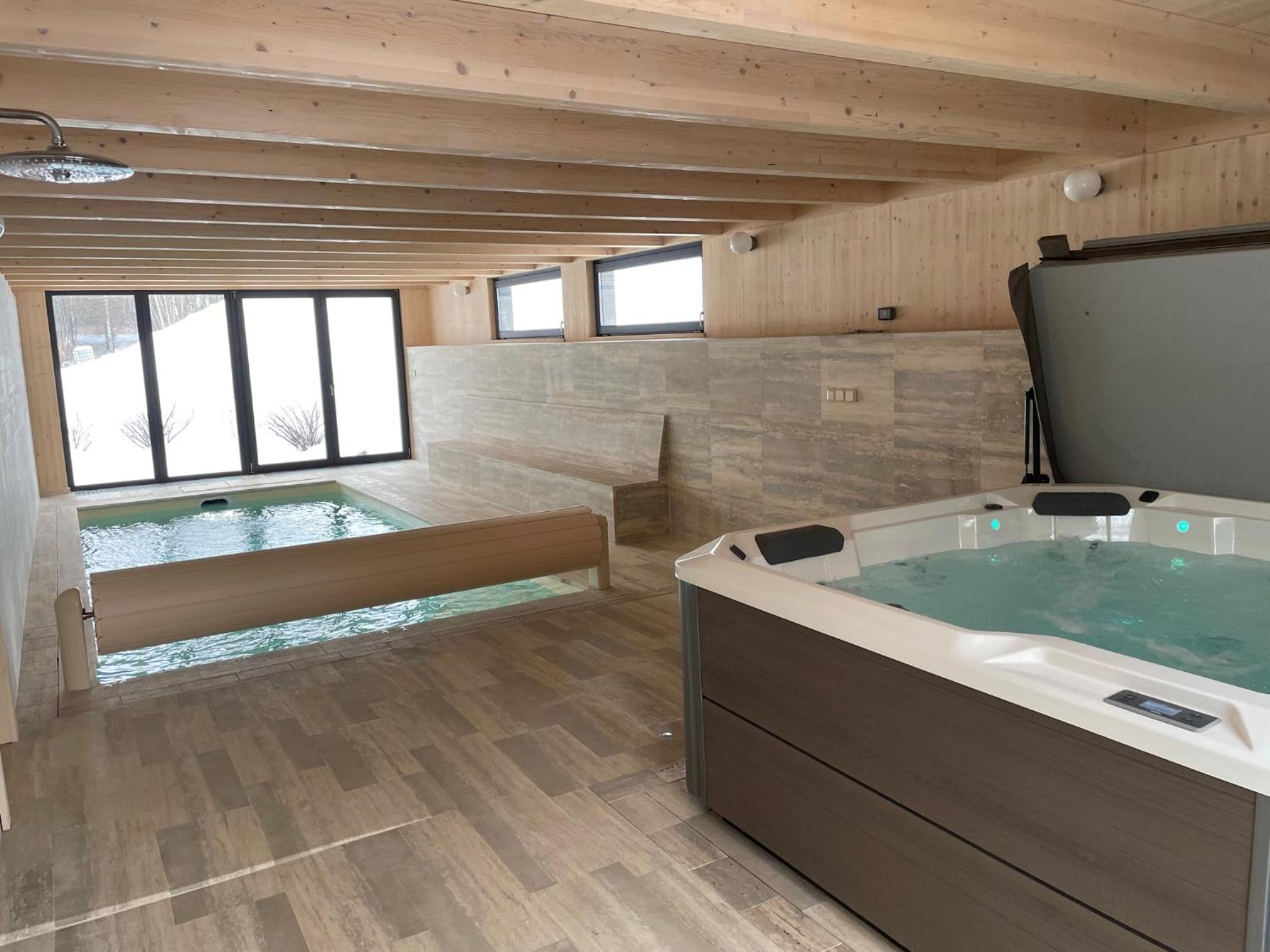 Three-Bedroom Chalet photo 2
