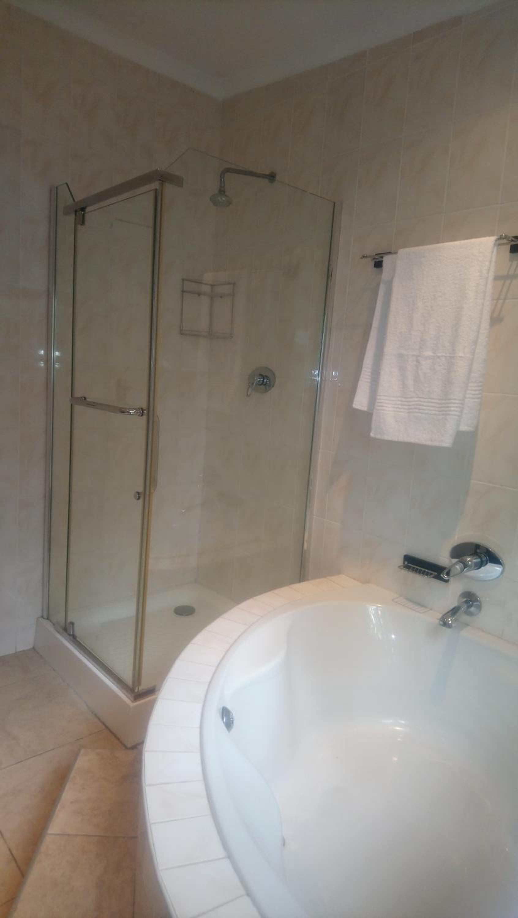 Queen Room photo 3