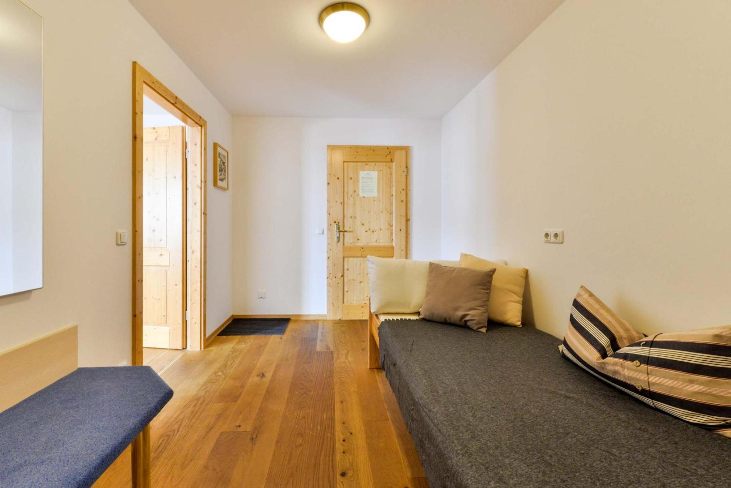 Triple Room with Shower - Photo 2