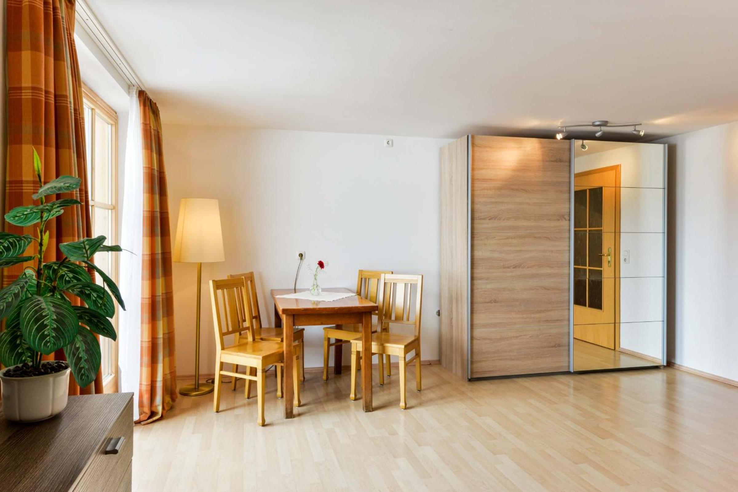 Suite with Mountain View - Photo 3