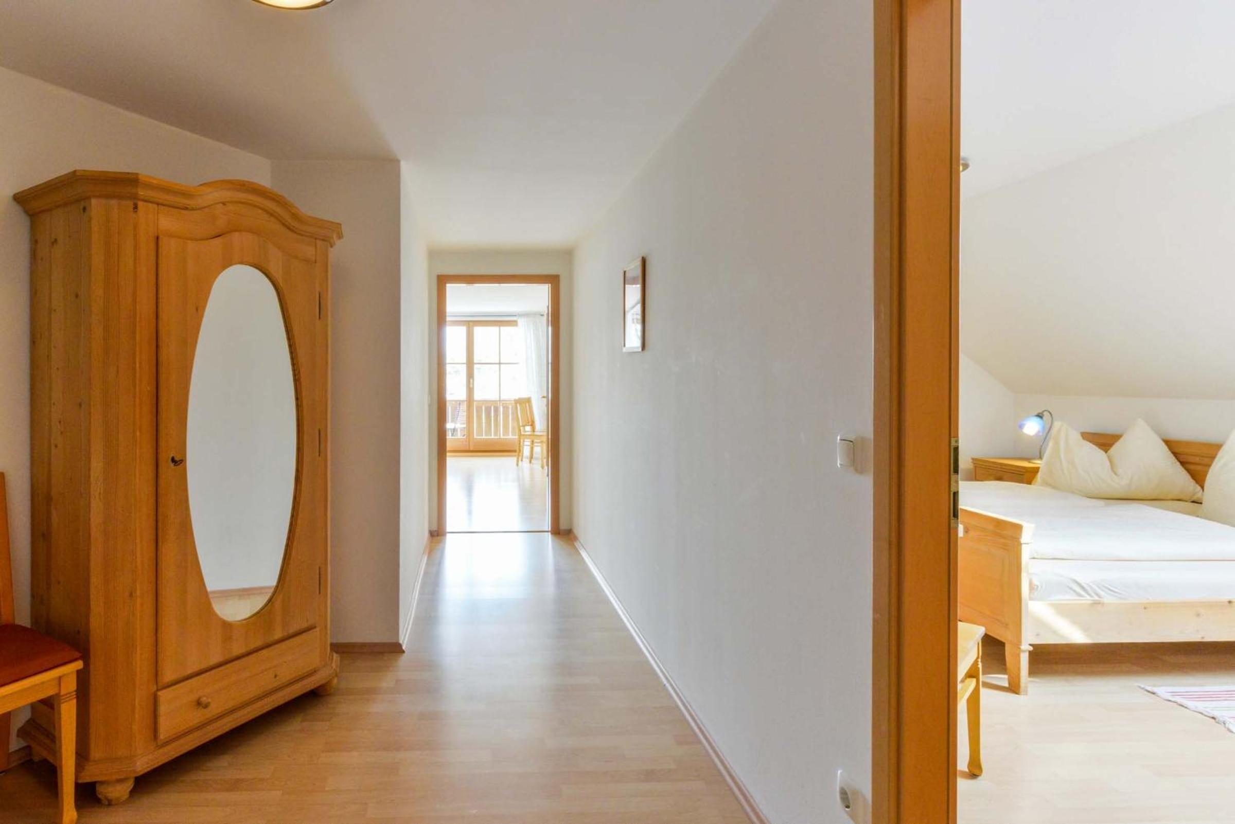 Suite with Mountain View - Photo 4