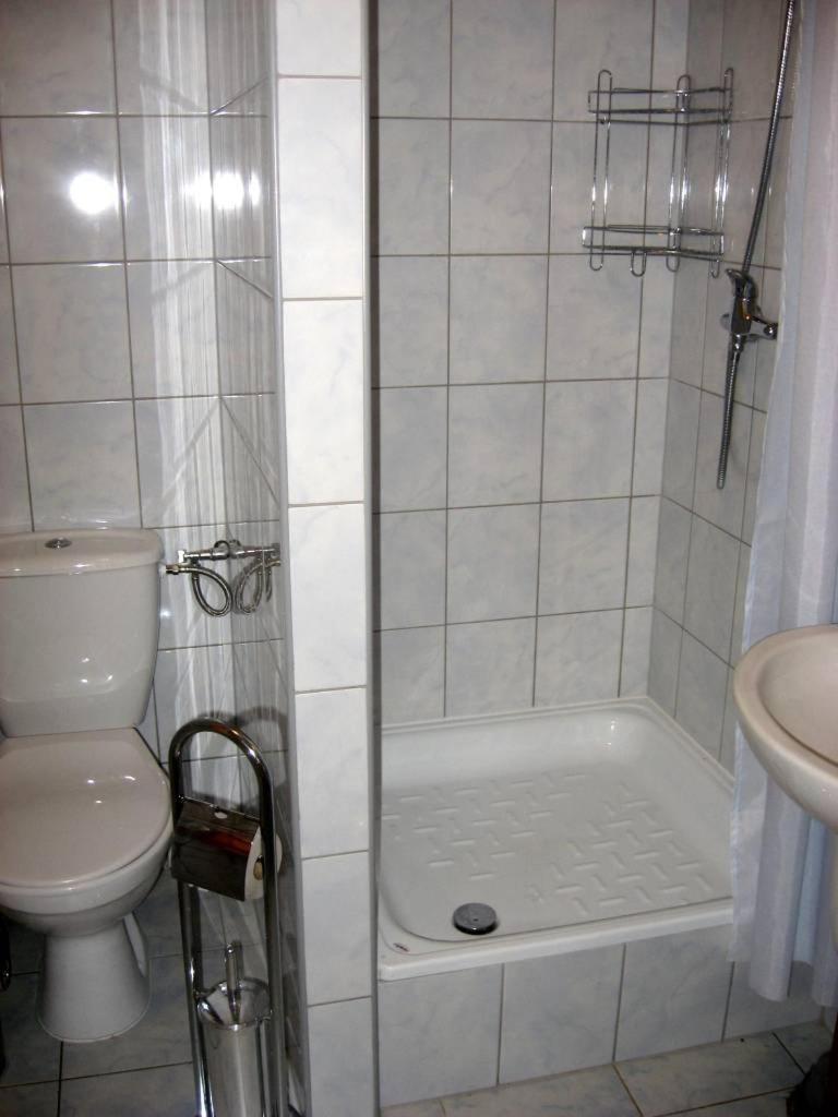 Family Room with Private Bathroom photo 1