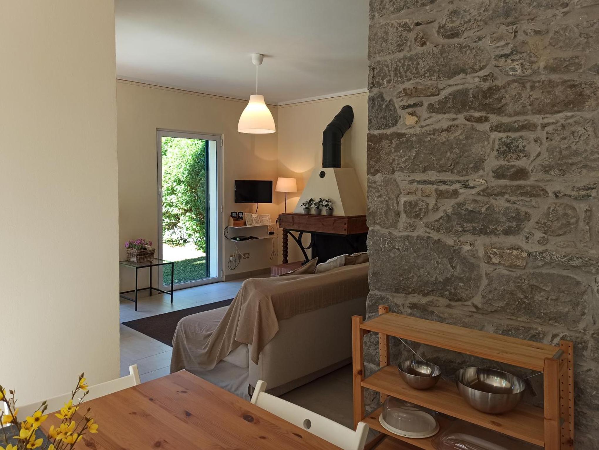 Two-Bedroom Apartment with Garden View photo 2