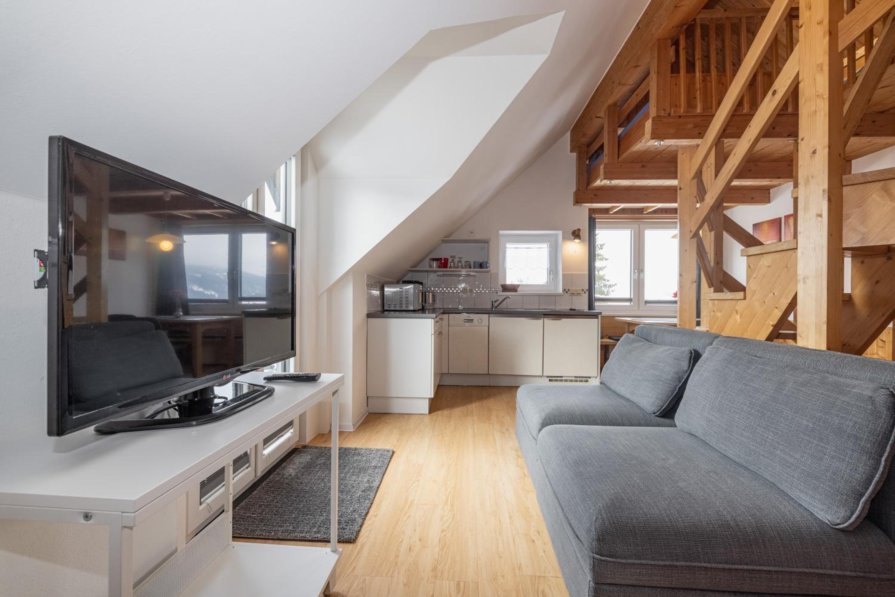Apartment - Split Level photo 2