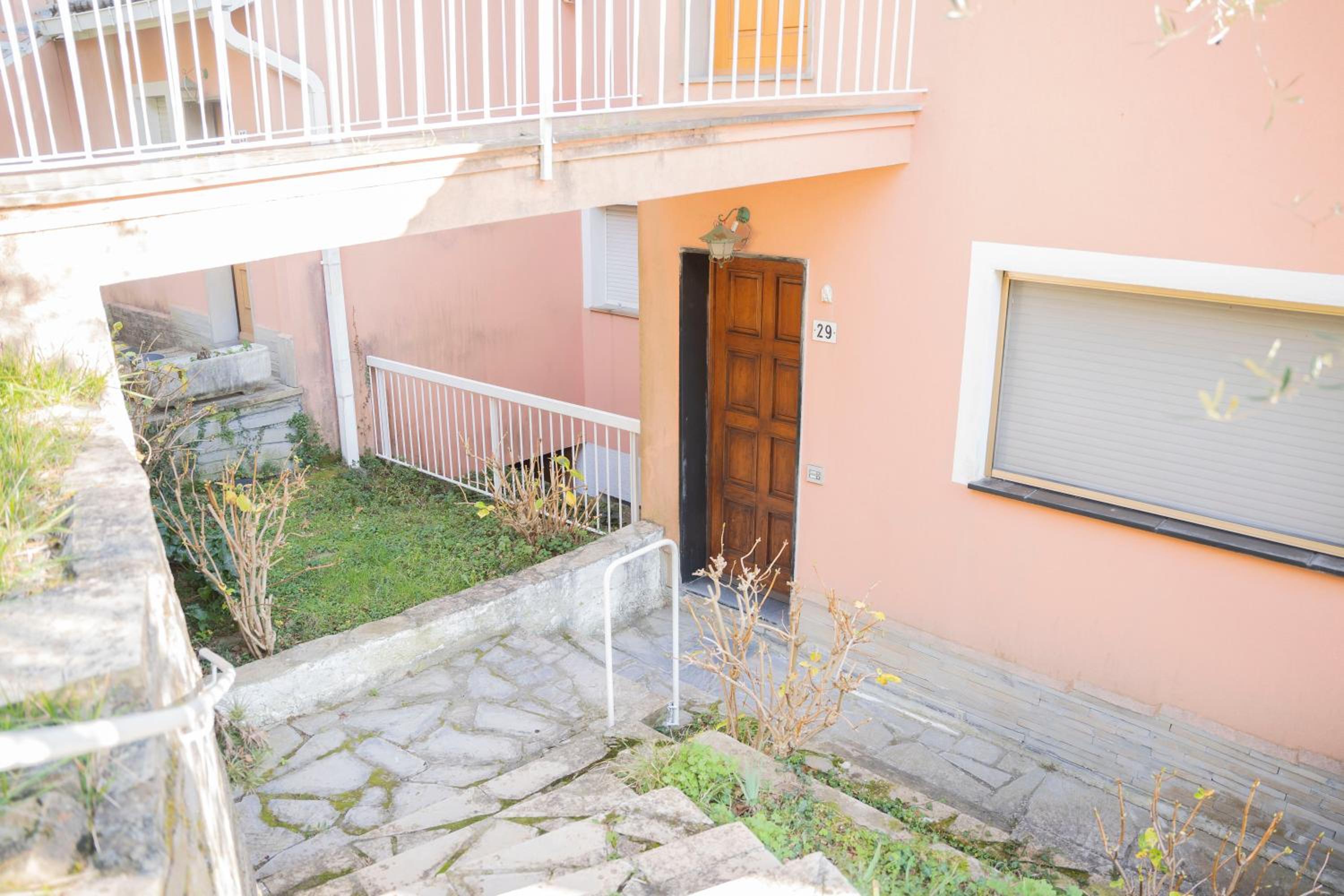 Apartment with Mountain View photo 3