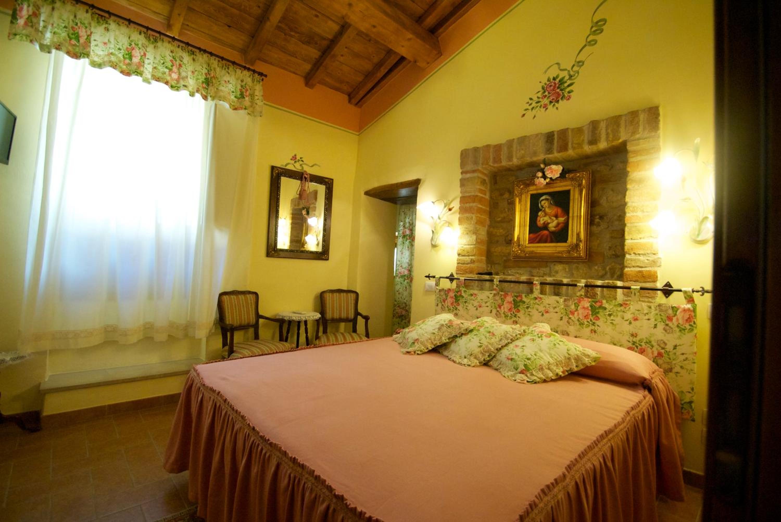 Superior Double Room - Photo 8