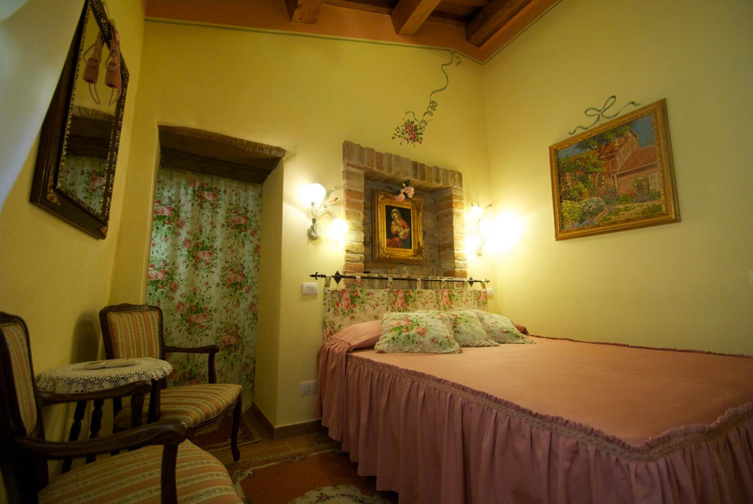 Superior Double Room - Photo 11