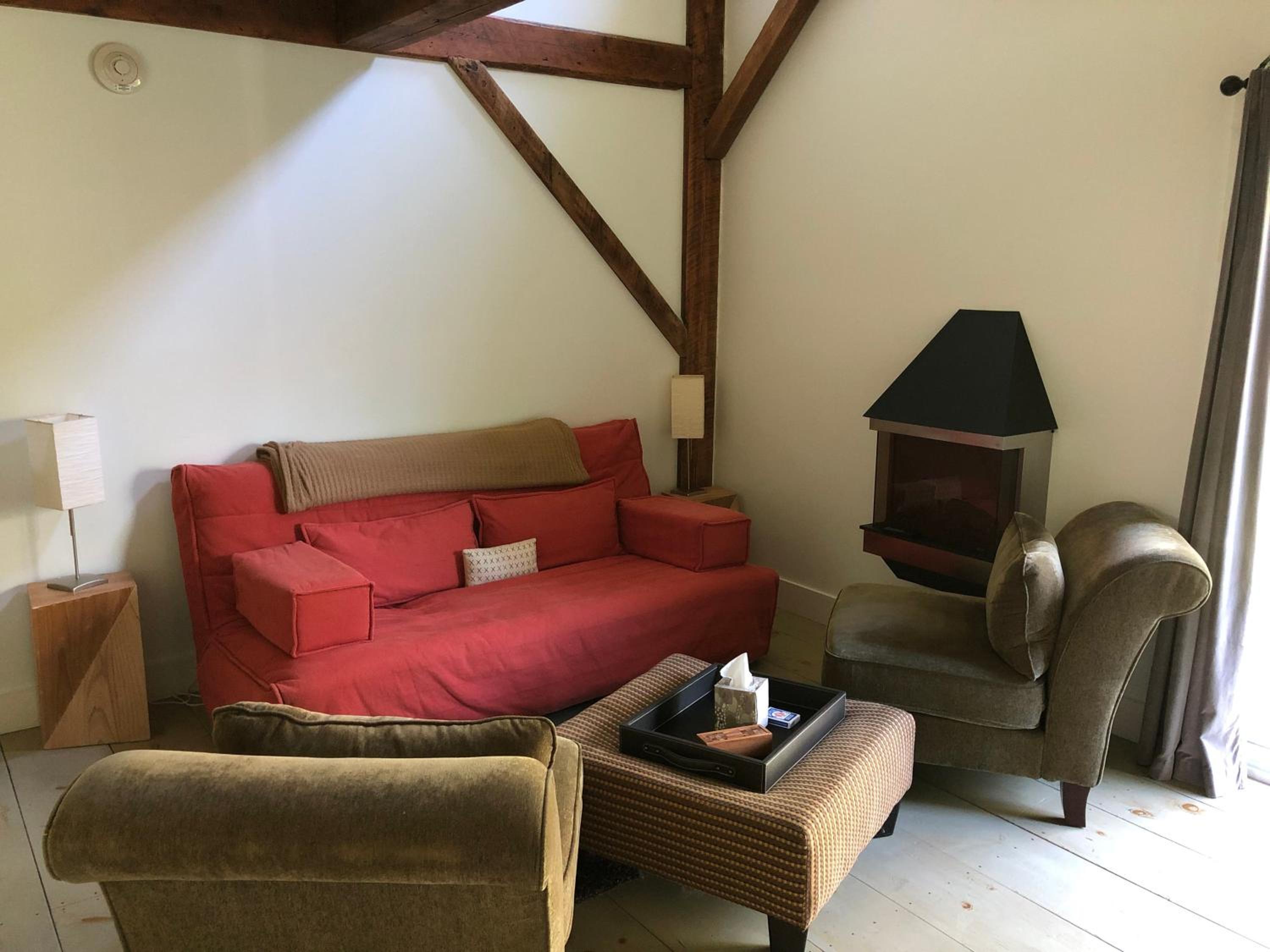 One-Bedroom Suite photo 2