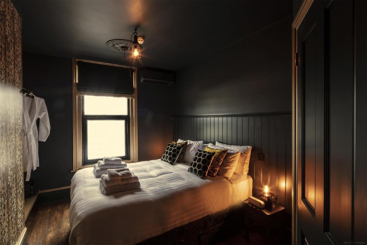 Standard Twin Room photo 2
