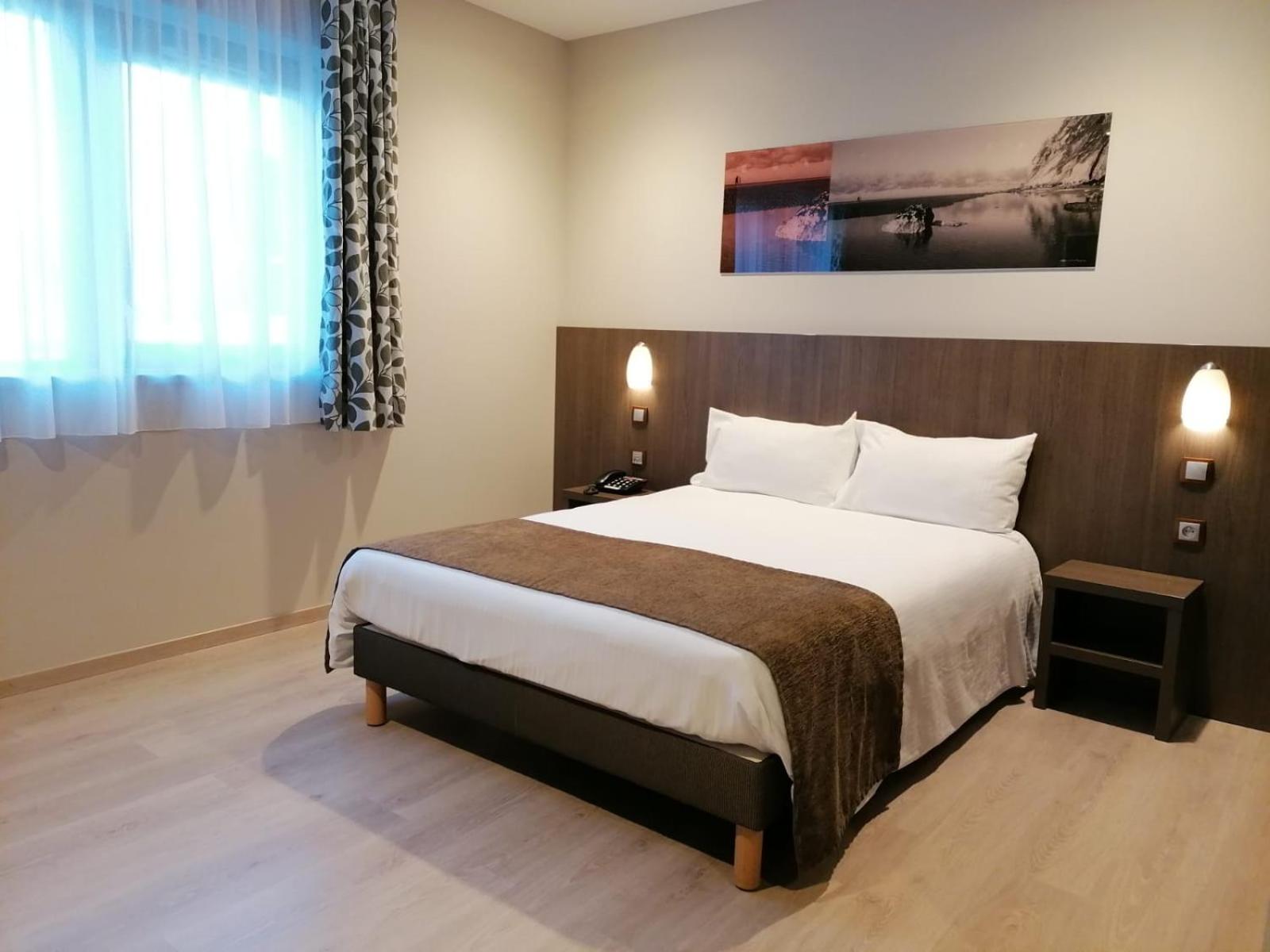 Double or Twin Room for Disabled Guests  - Photo 1