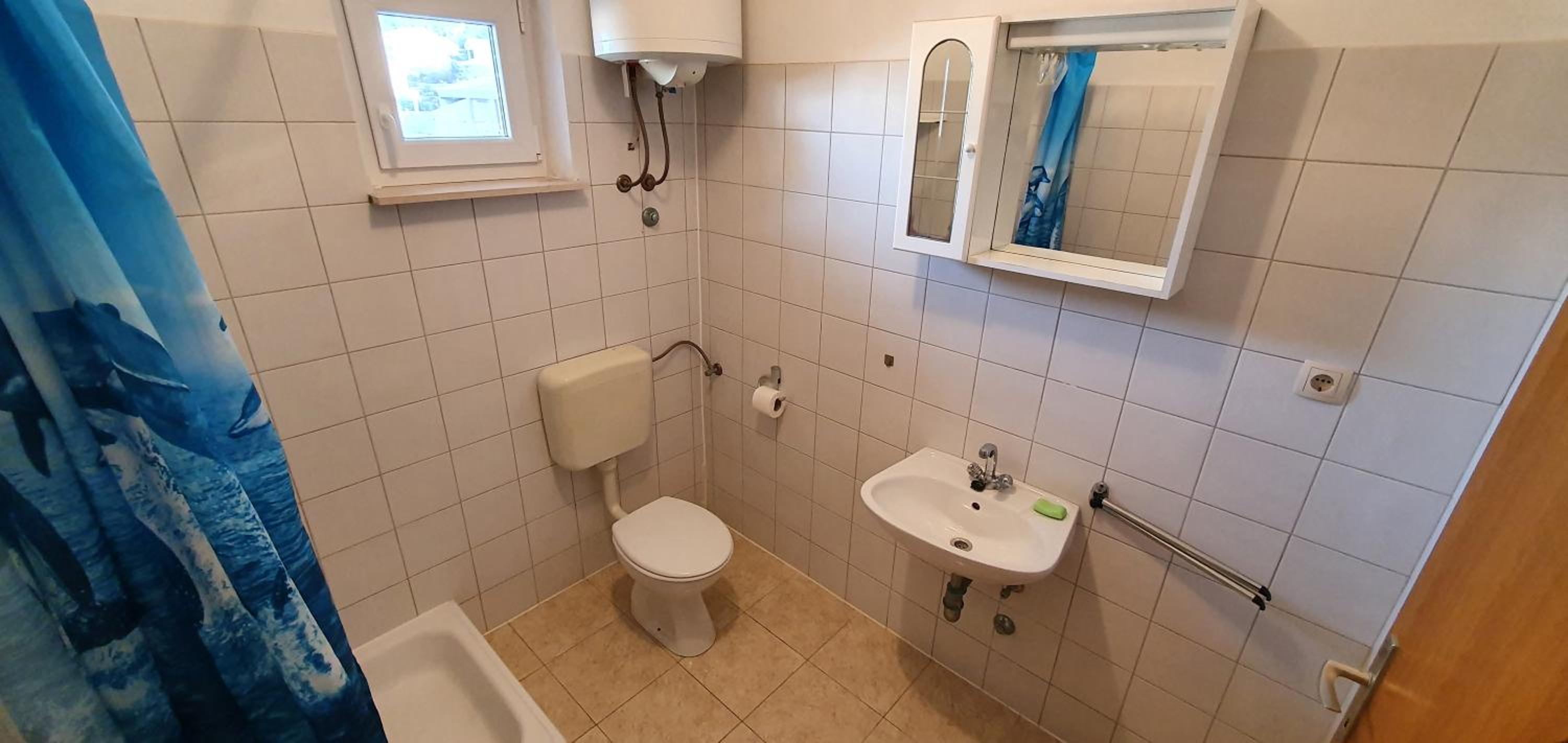 One-Bedroom Apartment photo 3