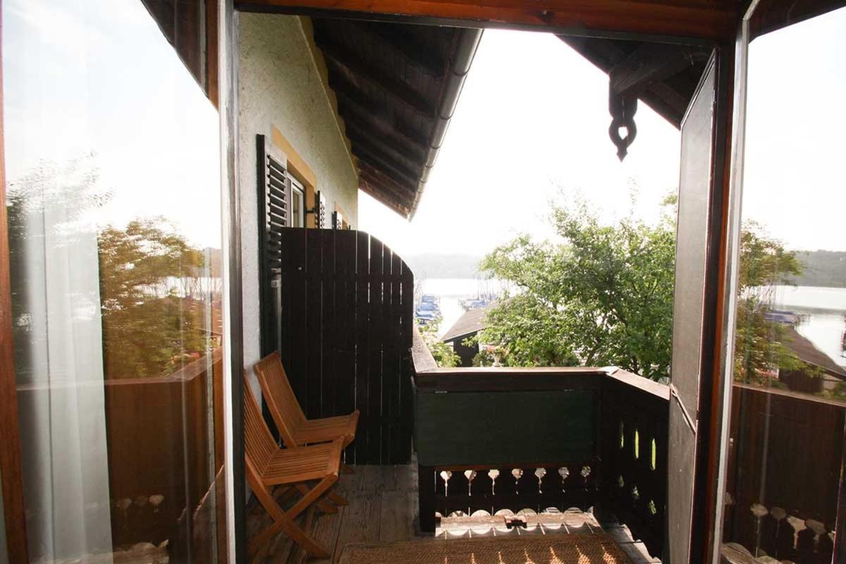 Apartment with Lake View photo 2