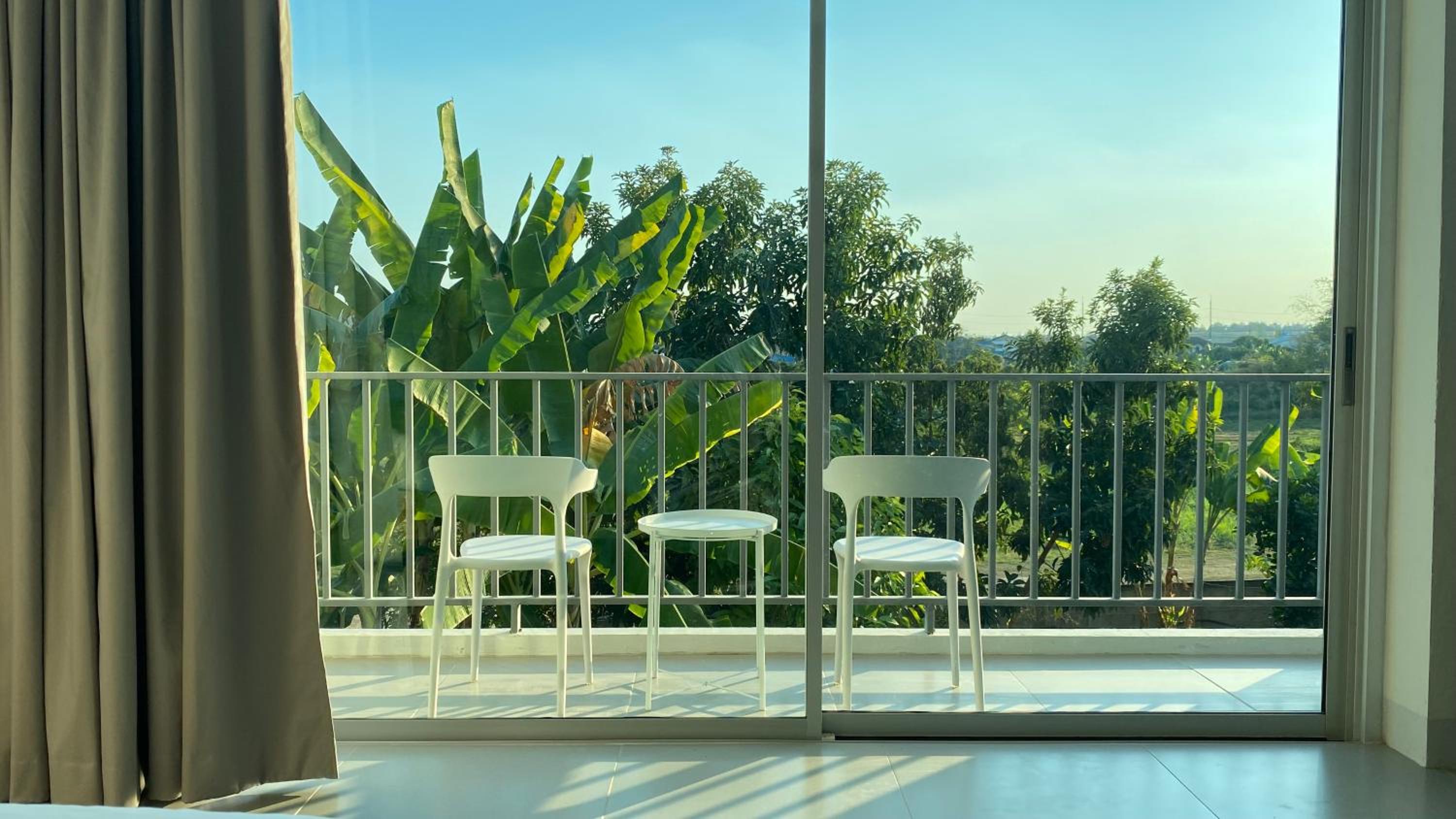 Double Room with Balcony - Photo 3