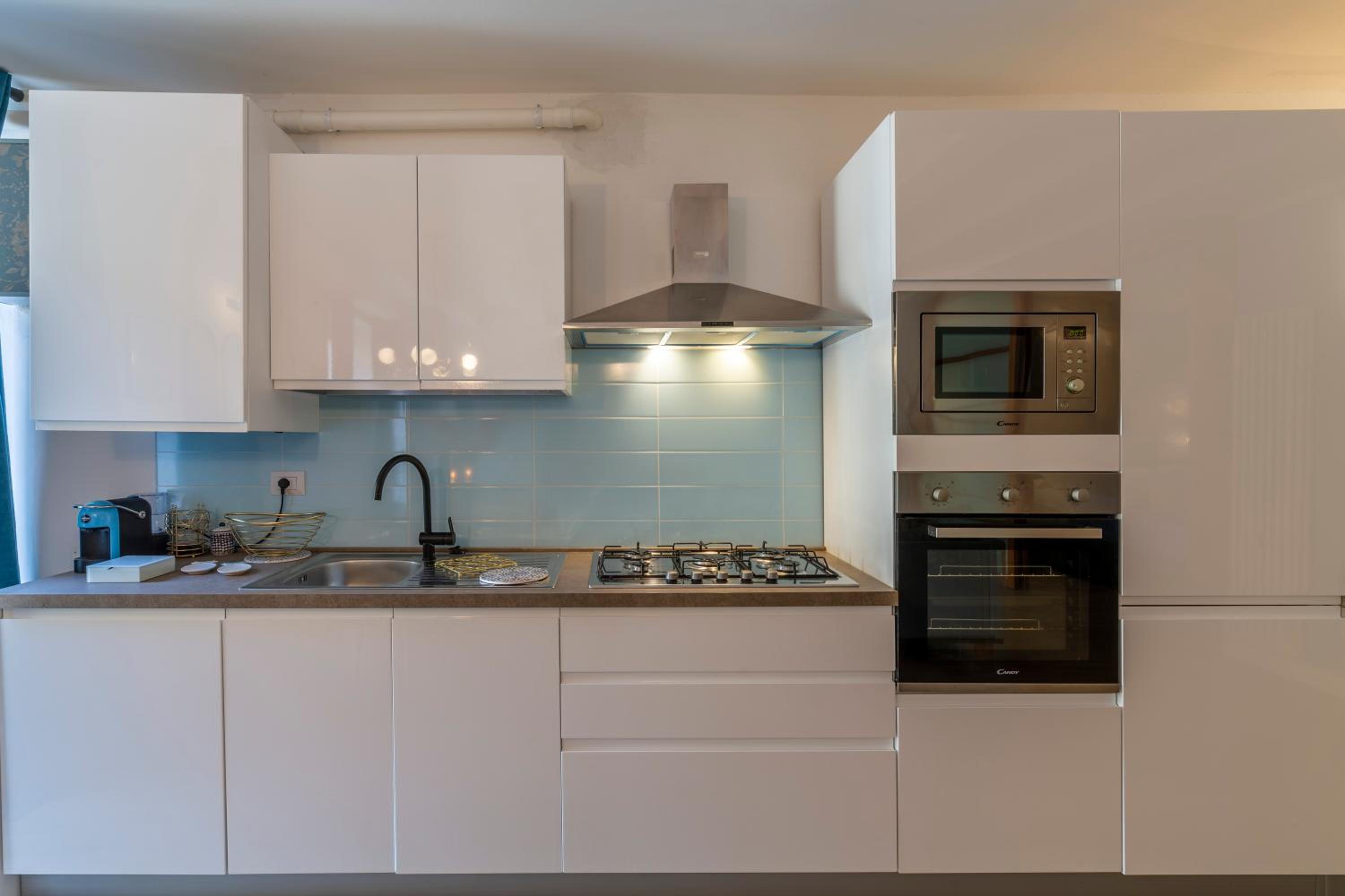 Two-Bedroom Apartment - Photo 20