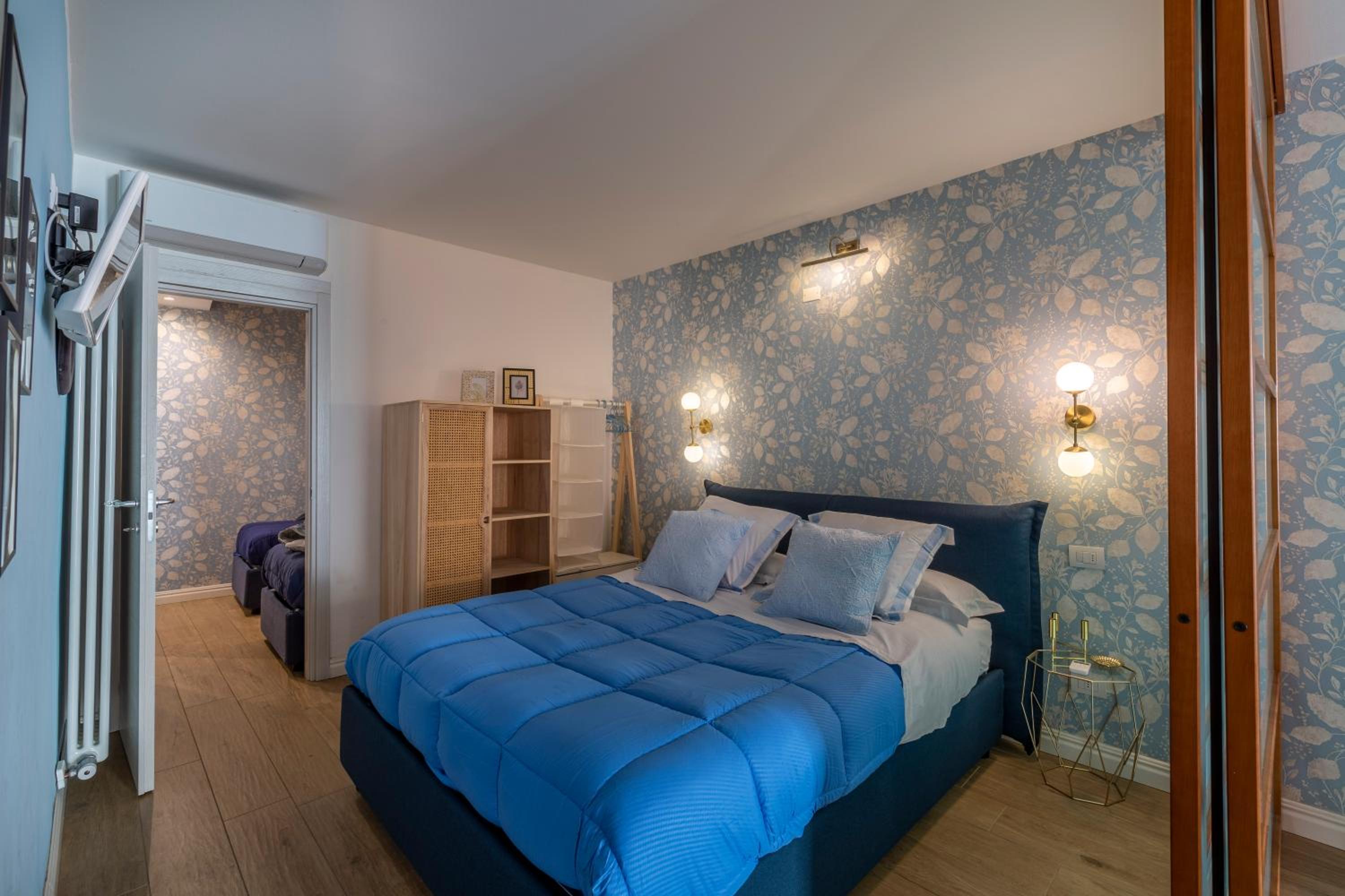 Two-Bedroom Apartment - Photo 19