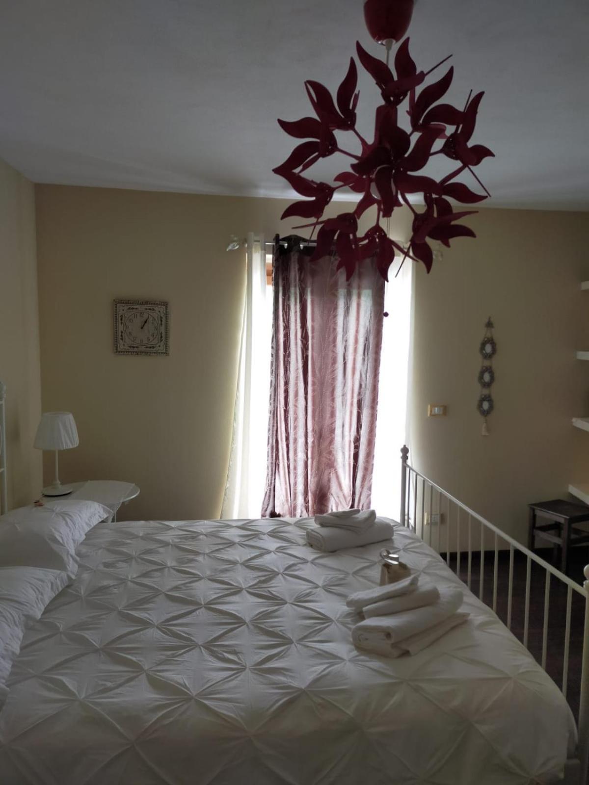 Double Room with Balcony - Photo 1