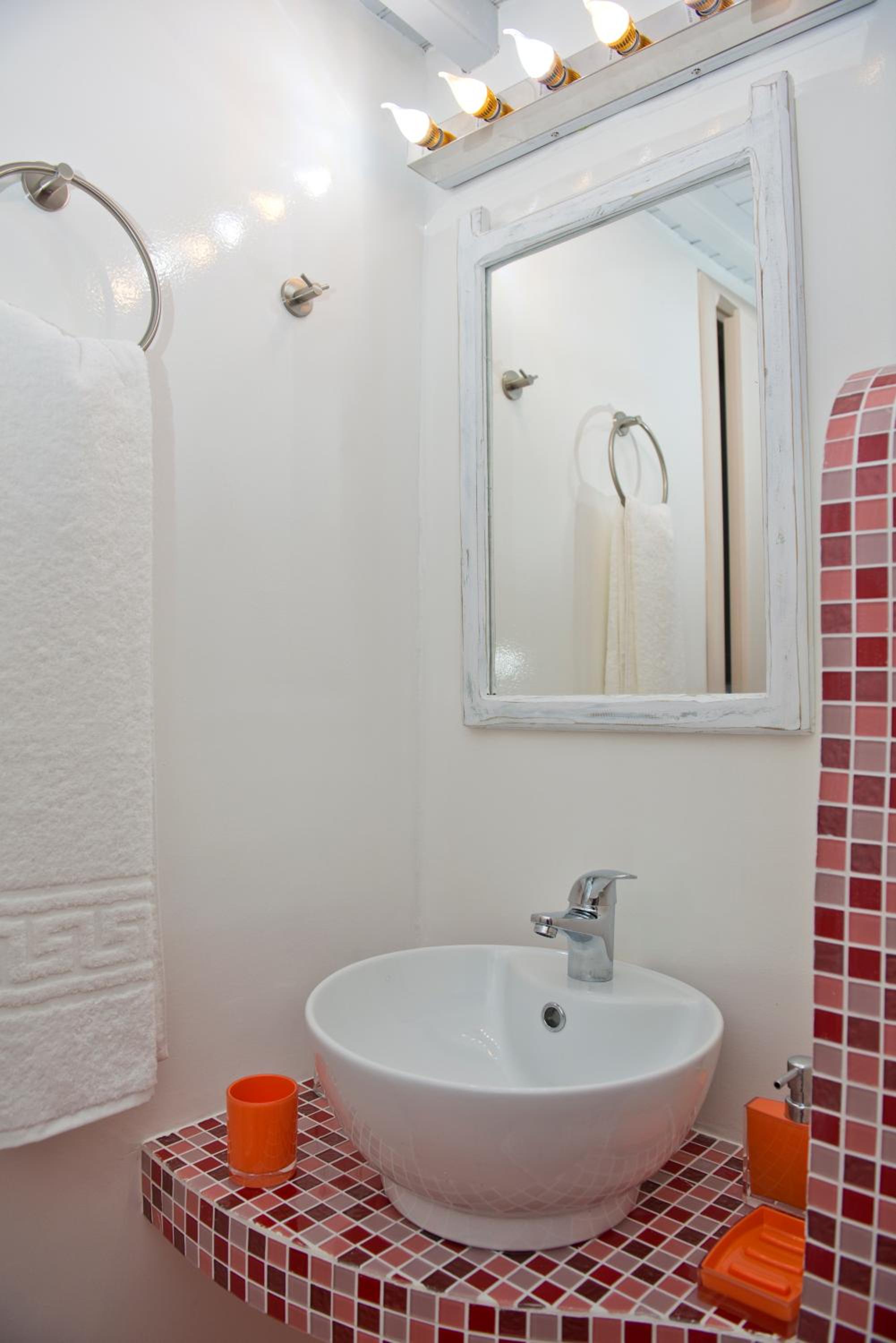 Triple Room with Partial Sea View photo 2