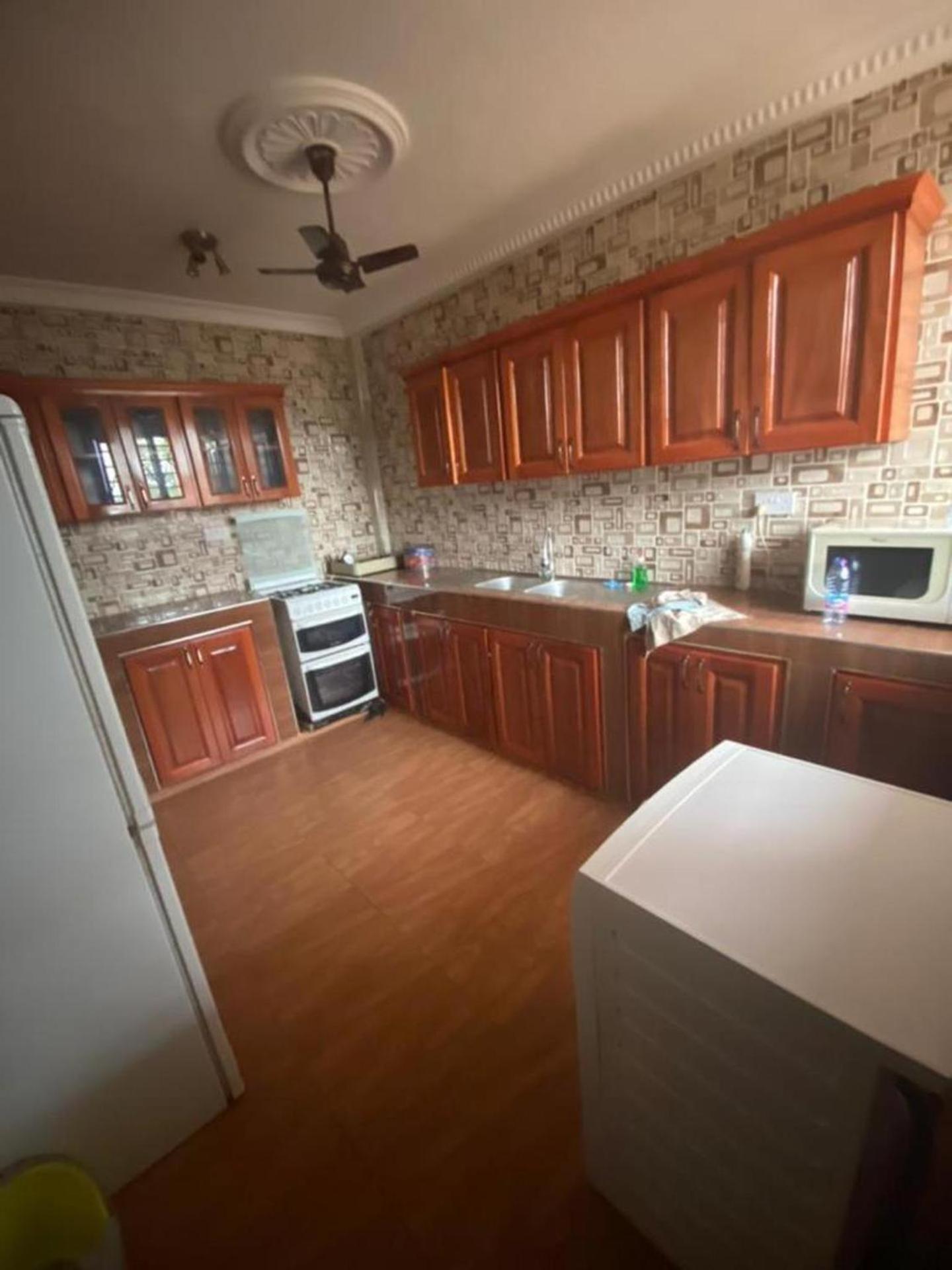 Apartment photo 3