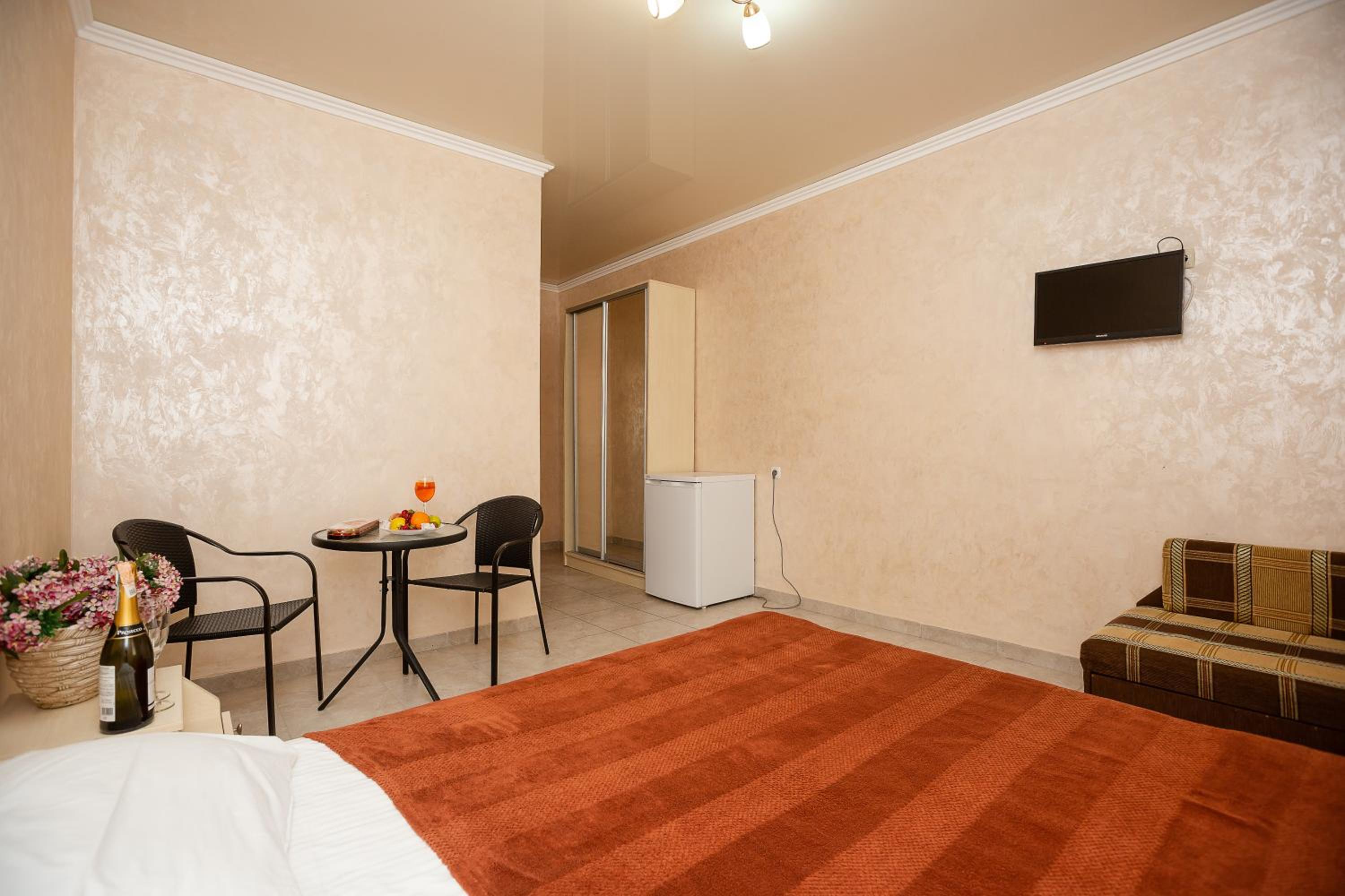 Standard Triple Room photo 2