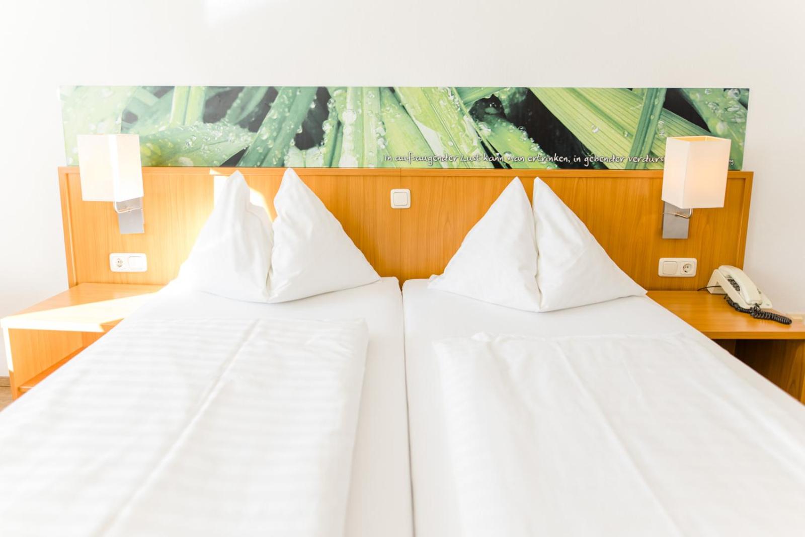 Double Room - Photo 6