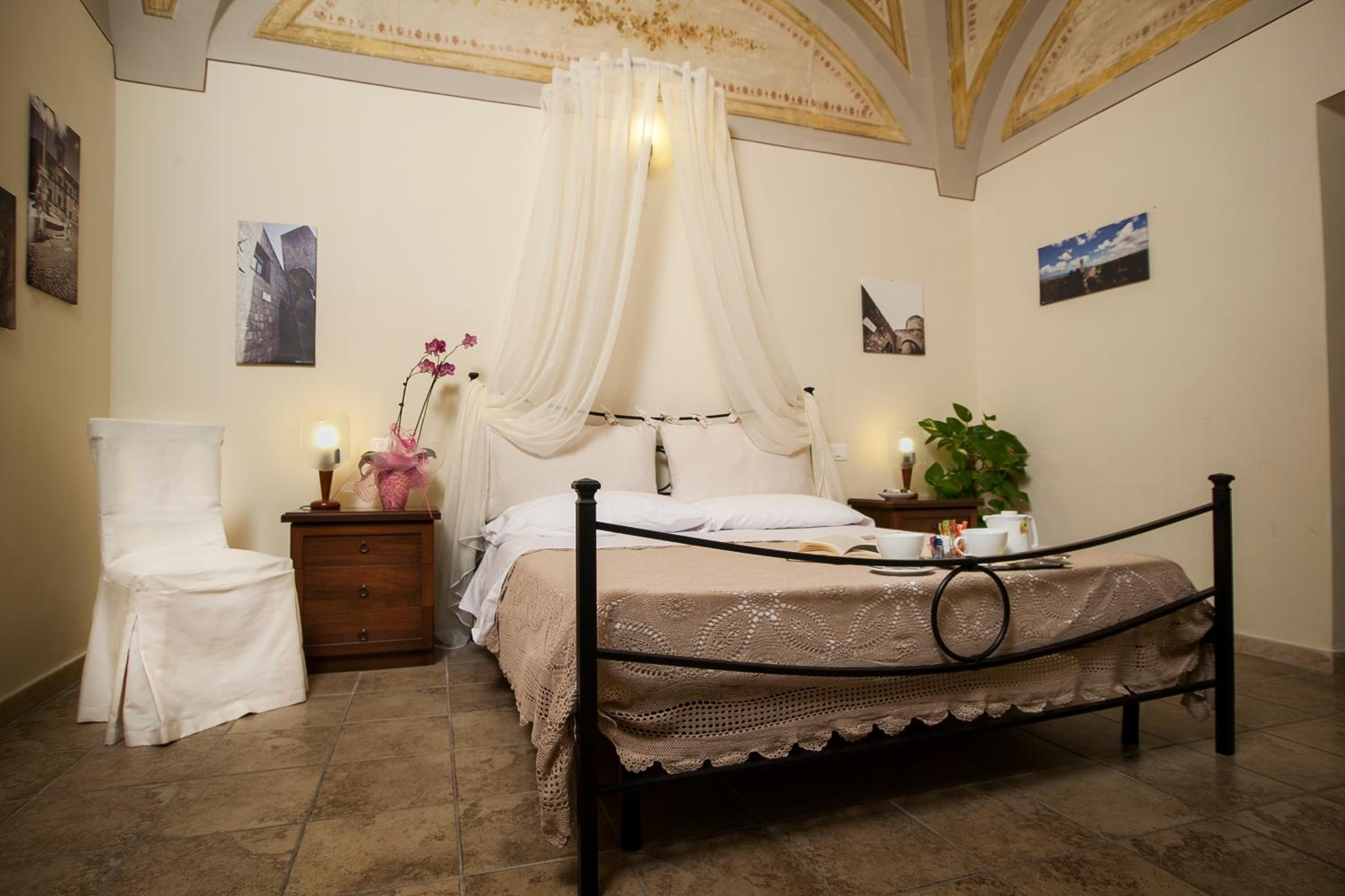 Superior Double Room - Photo 3