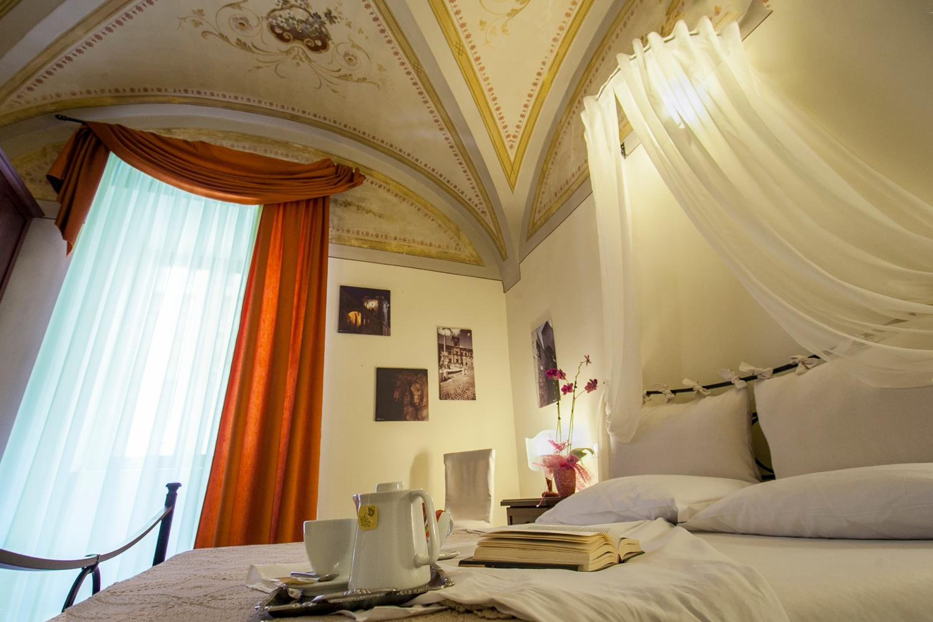 Superior Double Room - Photo 8
