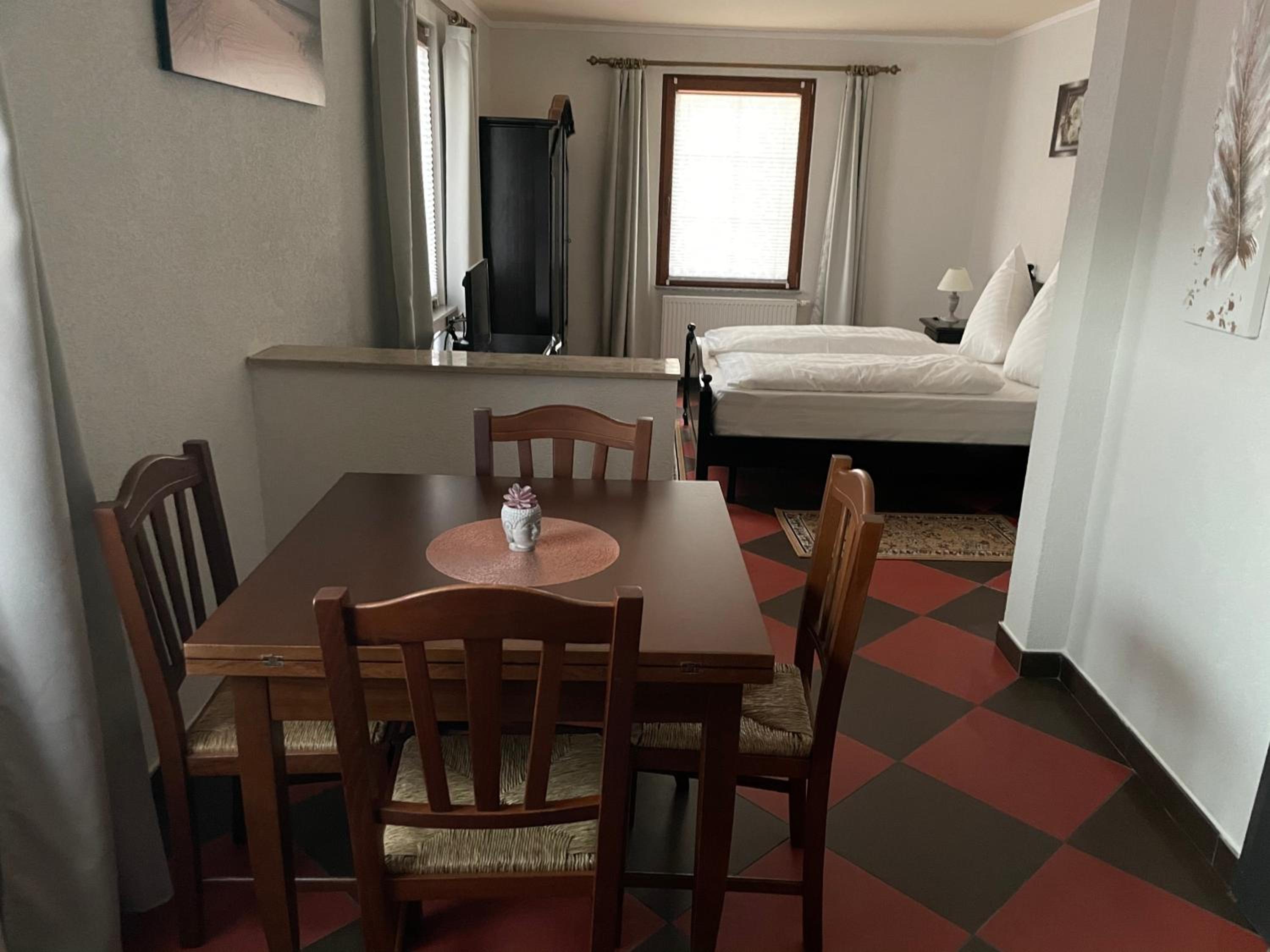 Apartment - Ground Floor - Photo 1